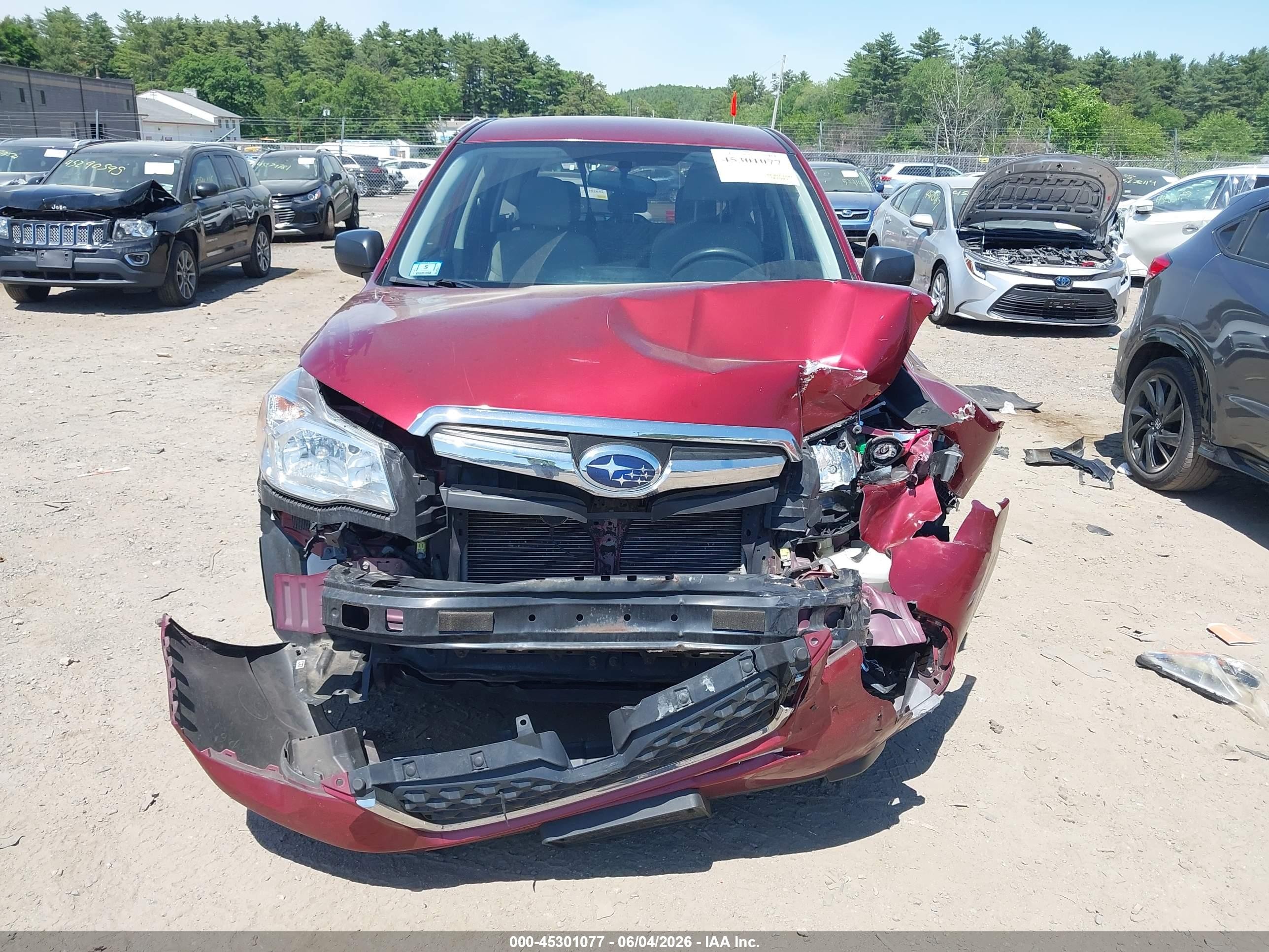 2015 Subaru Forester 2.5i Red vin: JF2SJAAC9FH821047