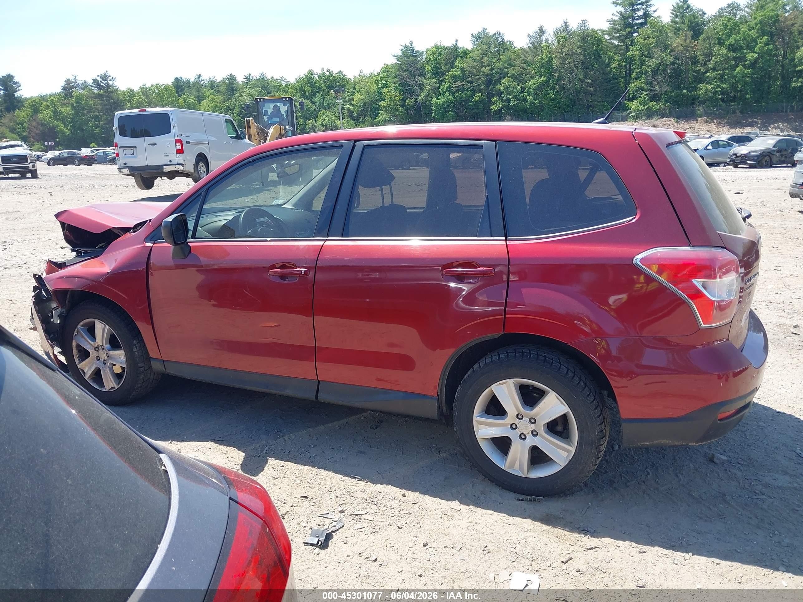 2015 Subaru Forester 2.5i Red vin: JF2SJAAC9FH821047