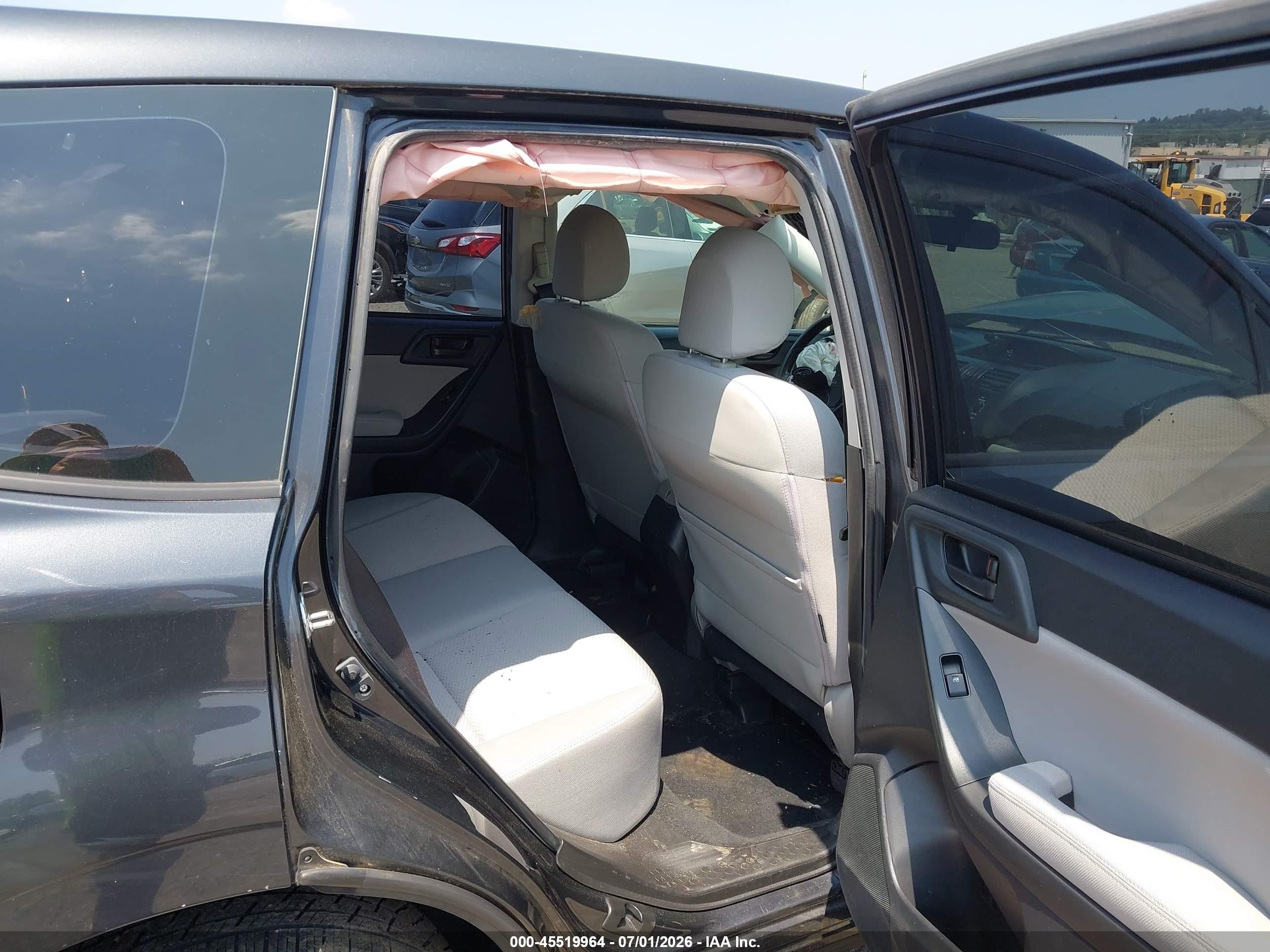 2014 Subaru Forester 2.5i Серый vin: JF2SJAACOEH443019