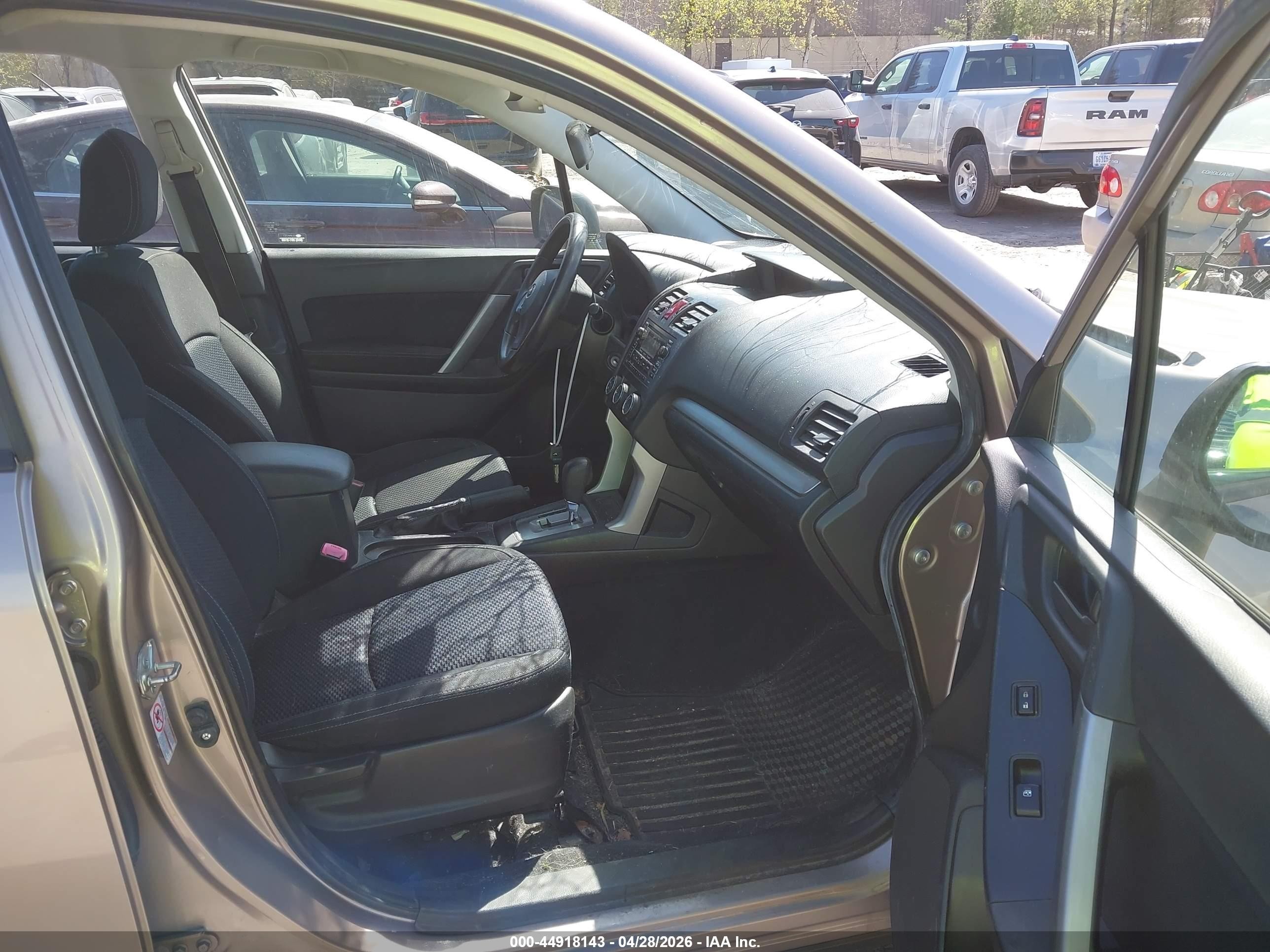2014 Subaru Forester 2.5i Золотой vin: JF2SJAACXEH451466