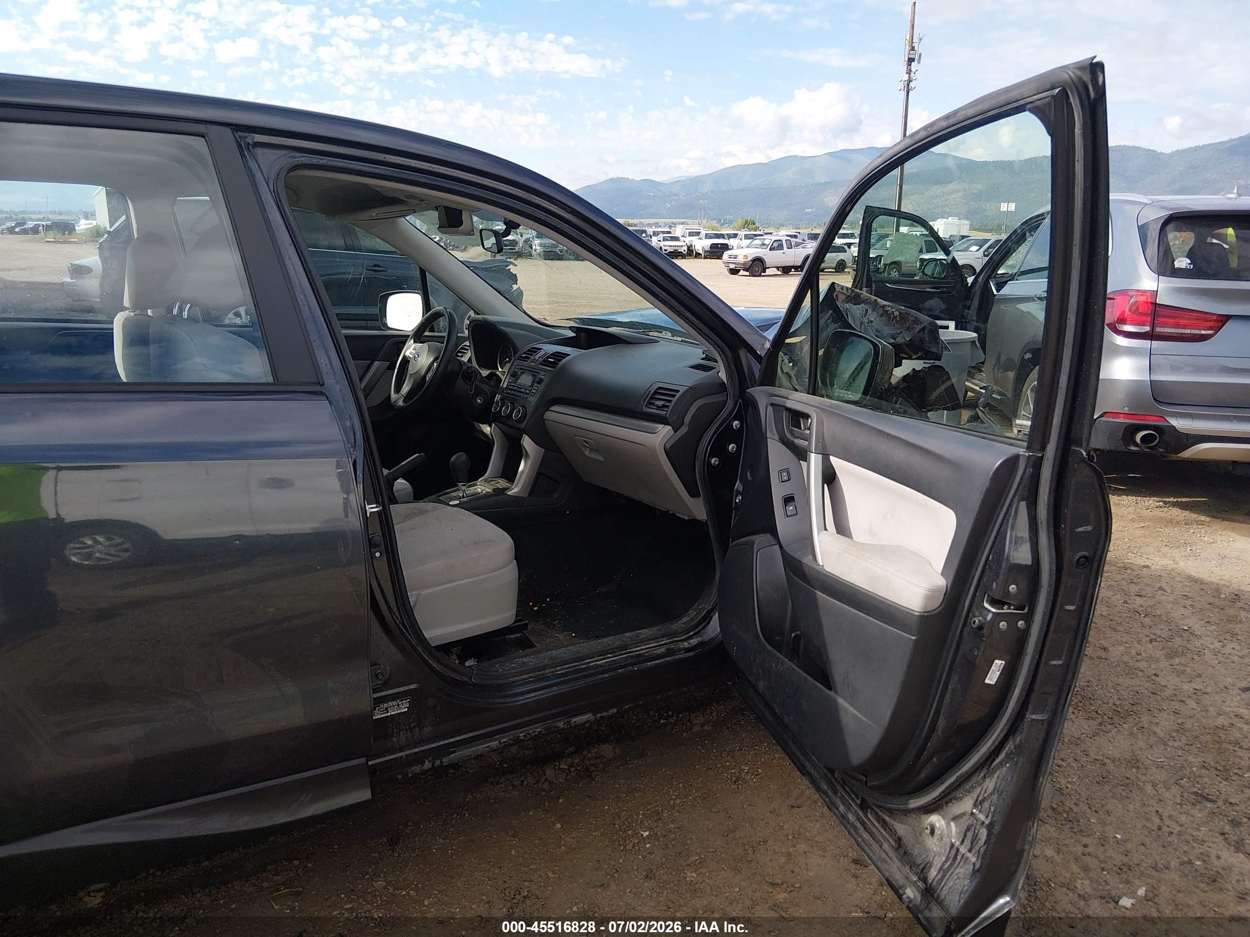 2014 Subaru Forester 2.5i Blue vin: JF2SJAACXEH479056