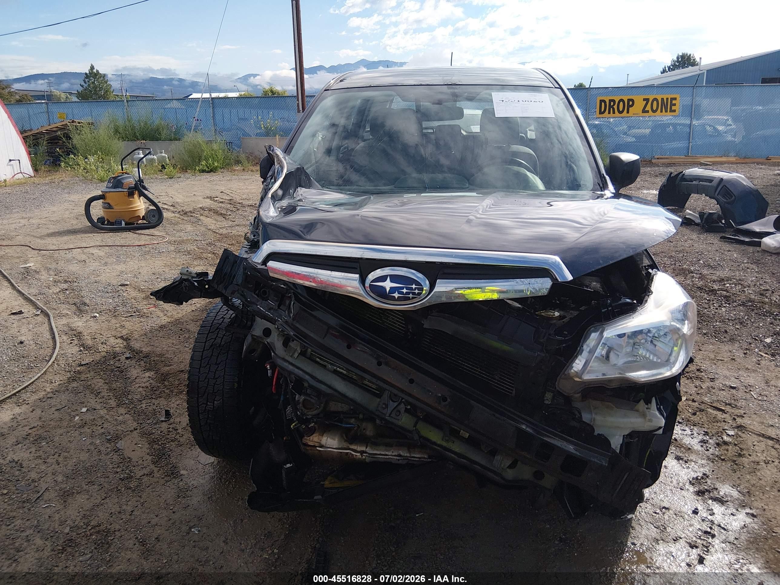 2014 Subaru Forester 2.5i Blue vin: JF2SJAACXEH479056