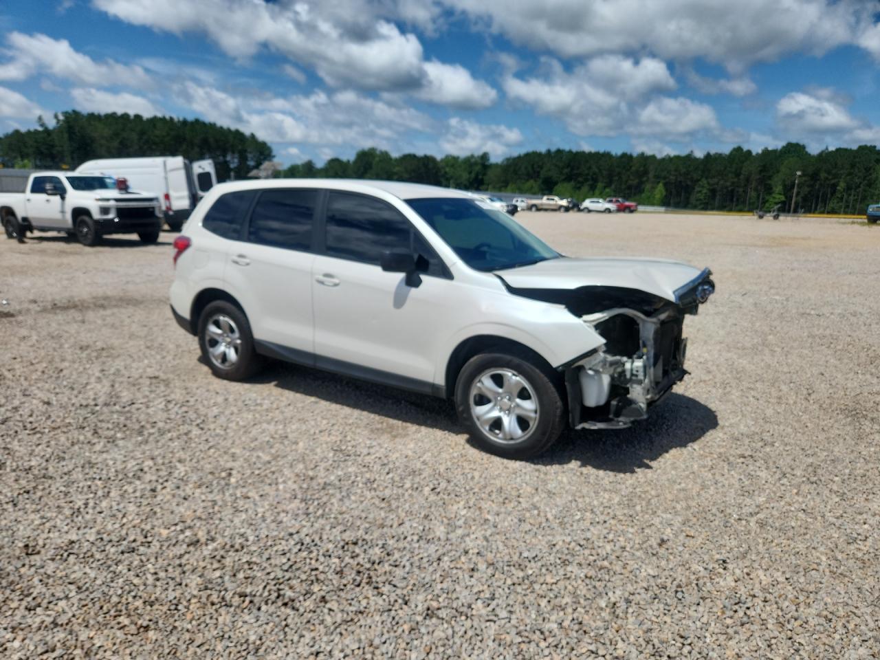 2014 Subaru Forester 2.5i White vin: JF2SJAACXEH507115