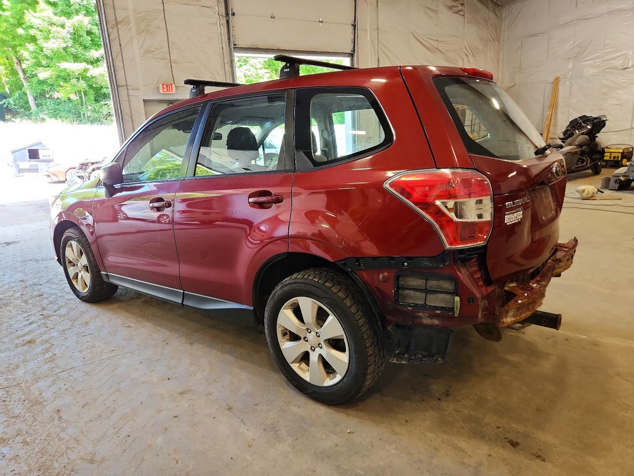 2015 Subaru Forester 2.5i Red vin: JF2SJAACXFG555267