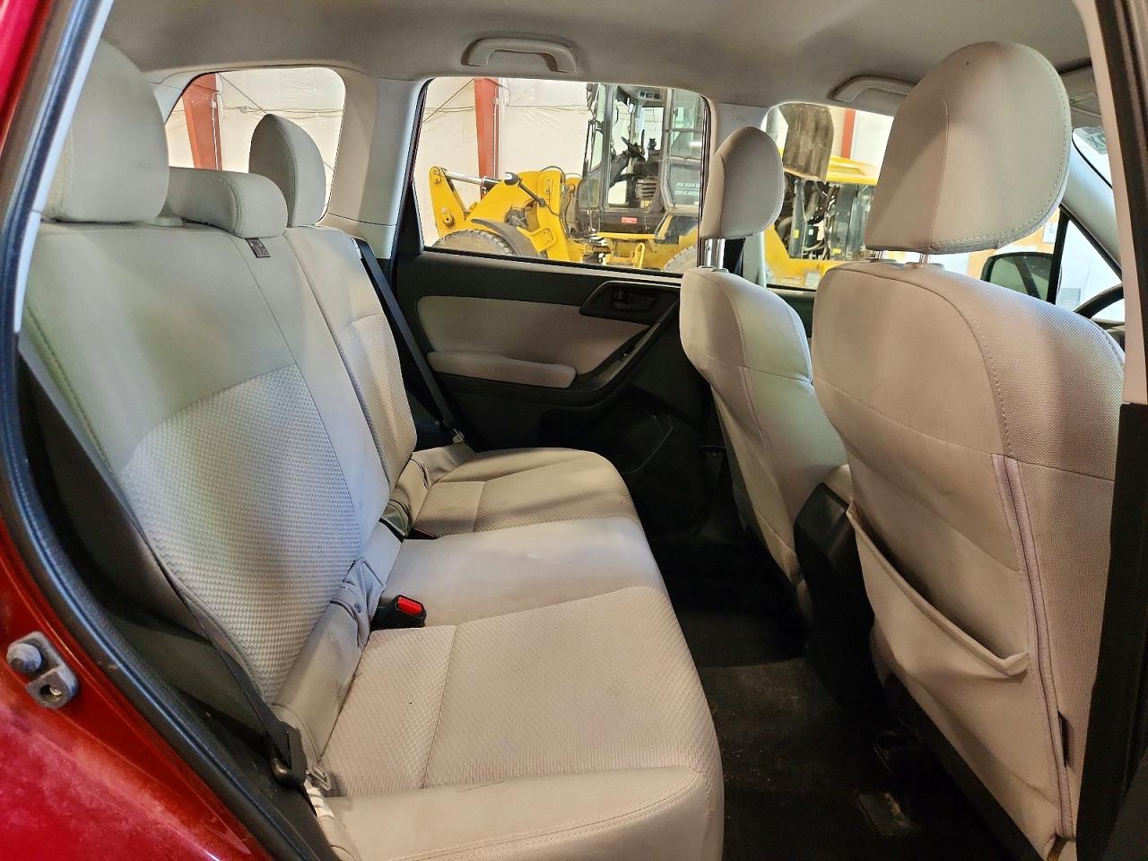 2015 Subaru Forester 2.5i Red vin: JF2SJAACXFG555267