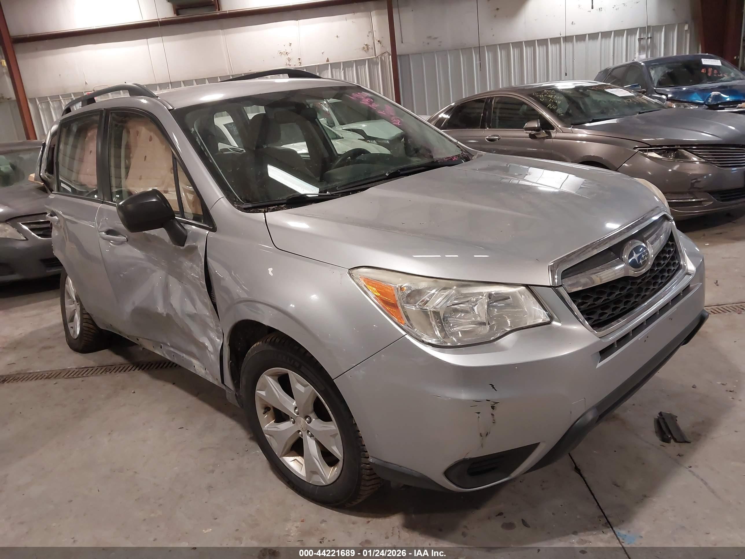 2015 Subaru Forester 2.5i Silver vin: JF2SJABC0FH492978