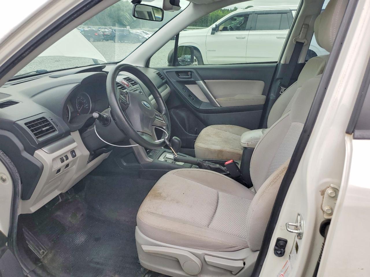 2015 Subaru Forester 2.5i White vin: JF2SJABC0FH572457
