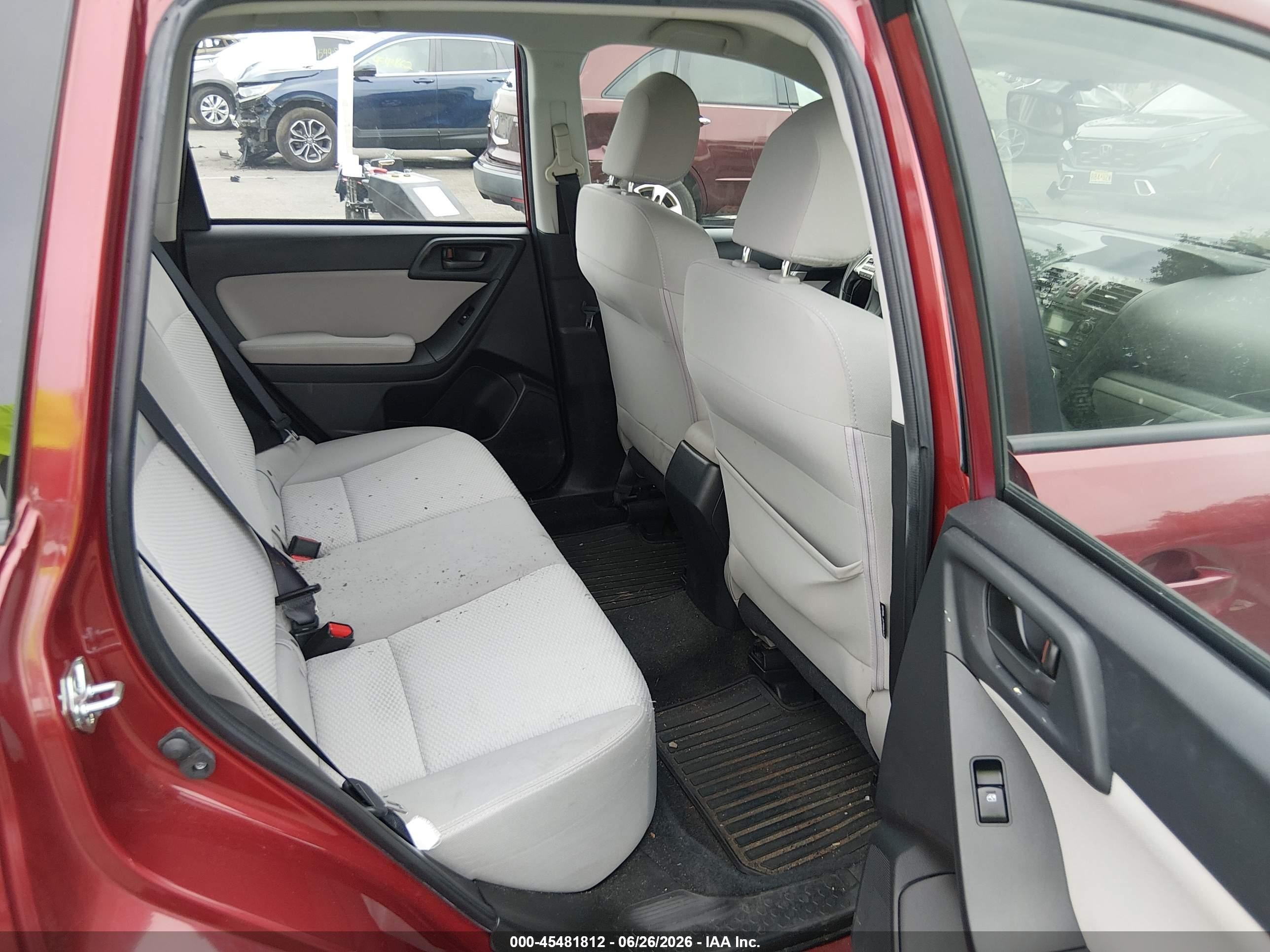 2015 Subaru Forester 2.5i Red vin: JF2SJABC0FH816771