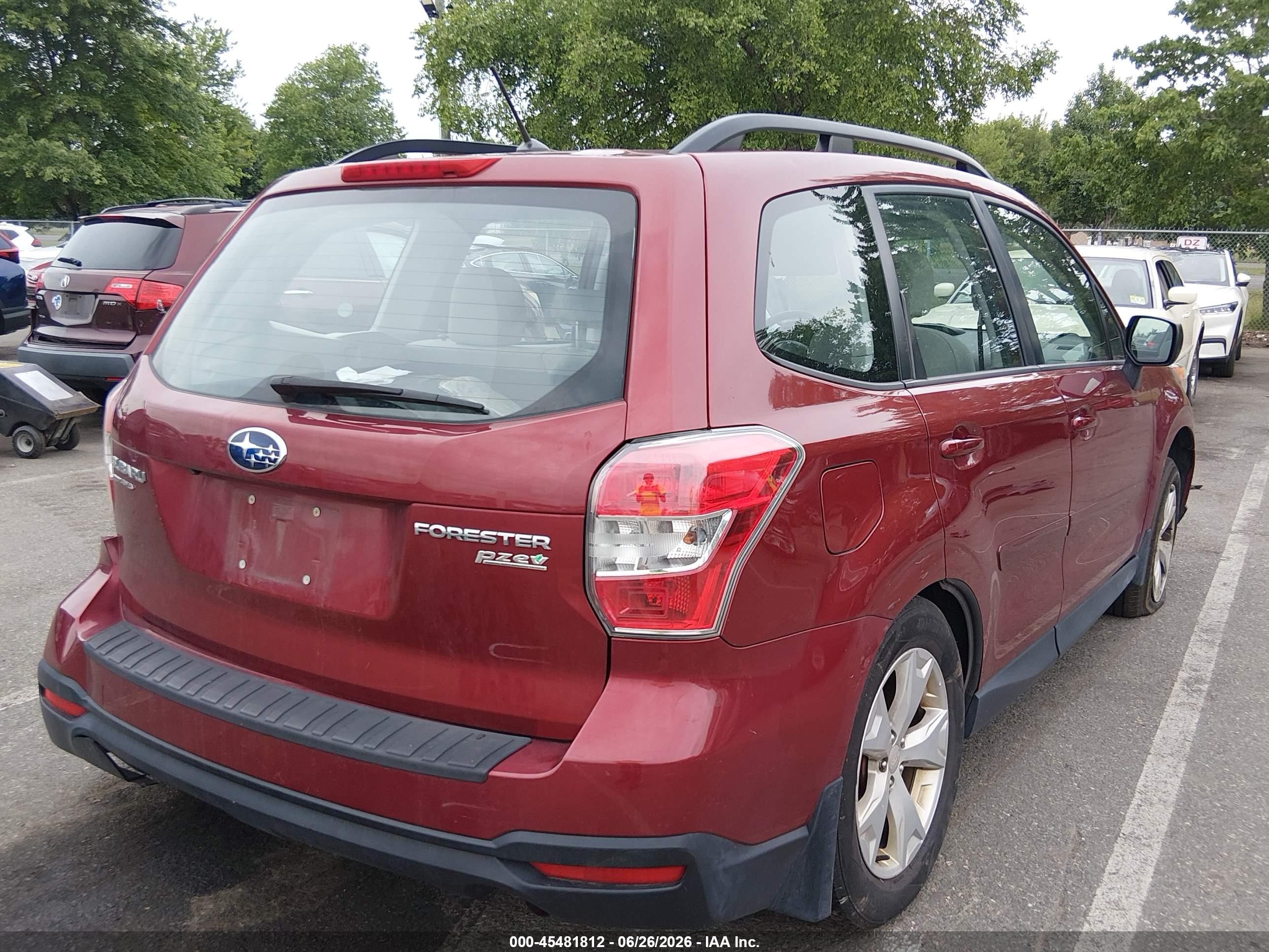 2015 Subaru Forester 2.5i Red vin: JF2SJABC0FH816771