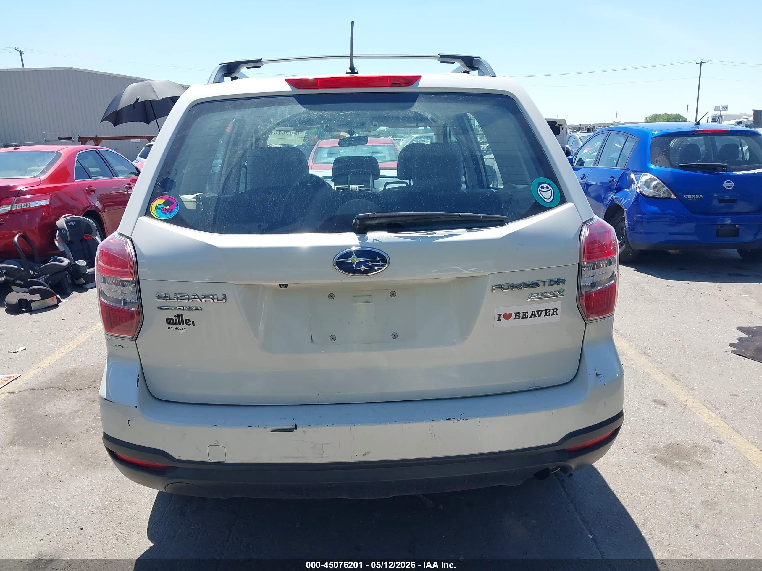 2015 Subaru Forester 2.5i Белый vin: JF2SJABC0FH817080