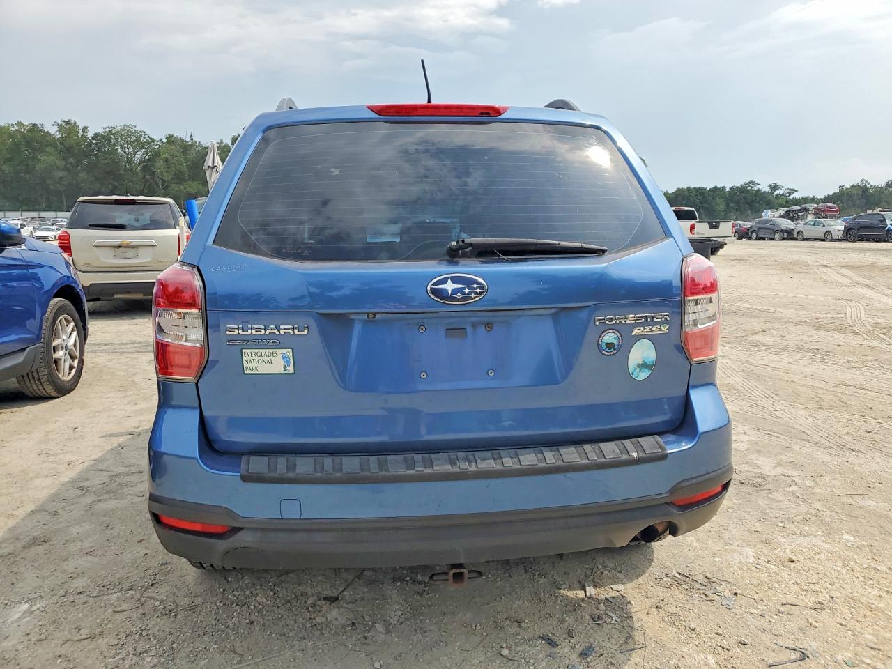2015 Subaru Forester 2.5i Blue vin: JF2SJABC1FH440839