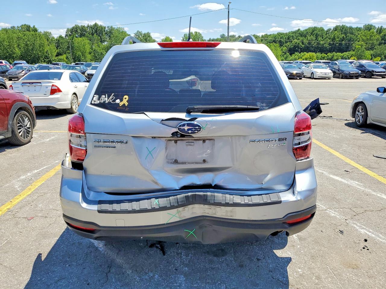 2015 Subaru Forester 2.5i Серебряный vin: JF2SJABC1FH569938