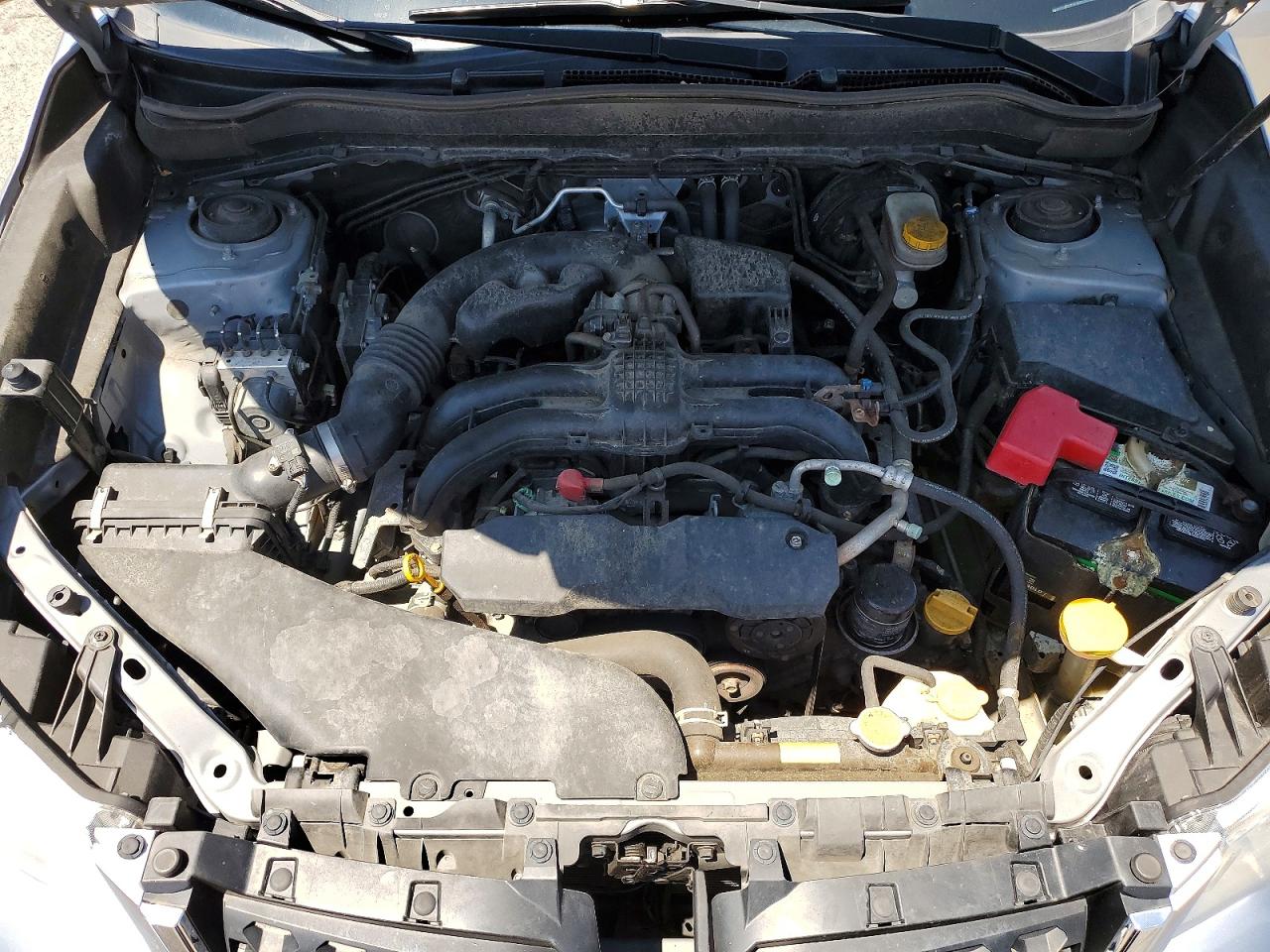 2015 Subaru Forester 2.5i Серебряный vin: JF2SJABC1FH569938