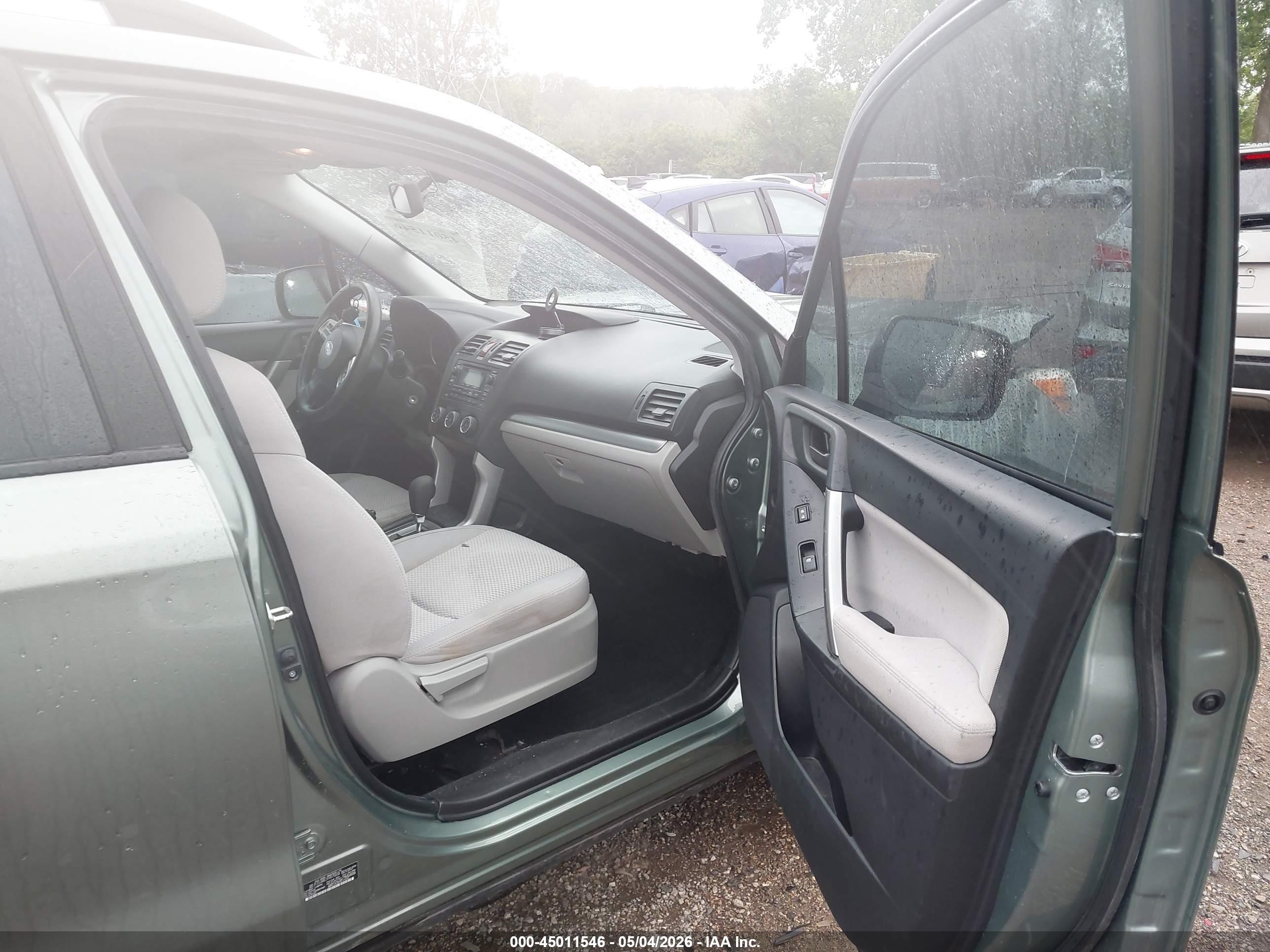 2015 Subaru Forester 2.5i Зеленый vin: JF2SJABC1FH575688