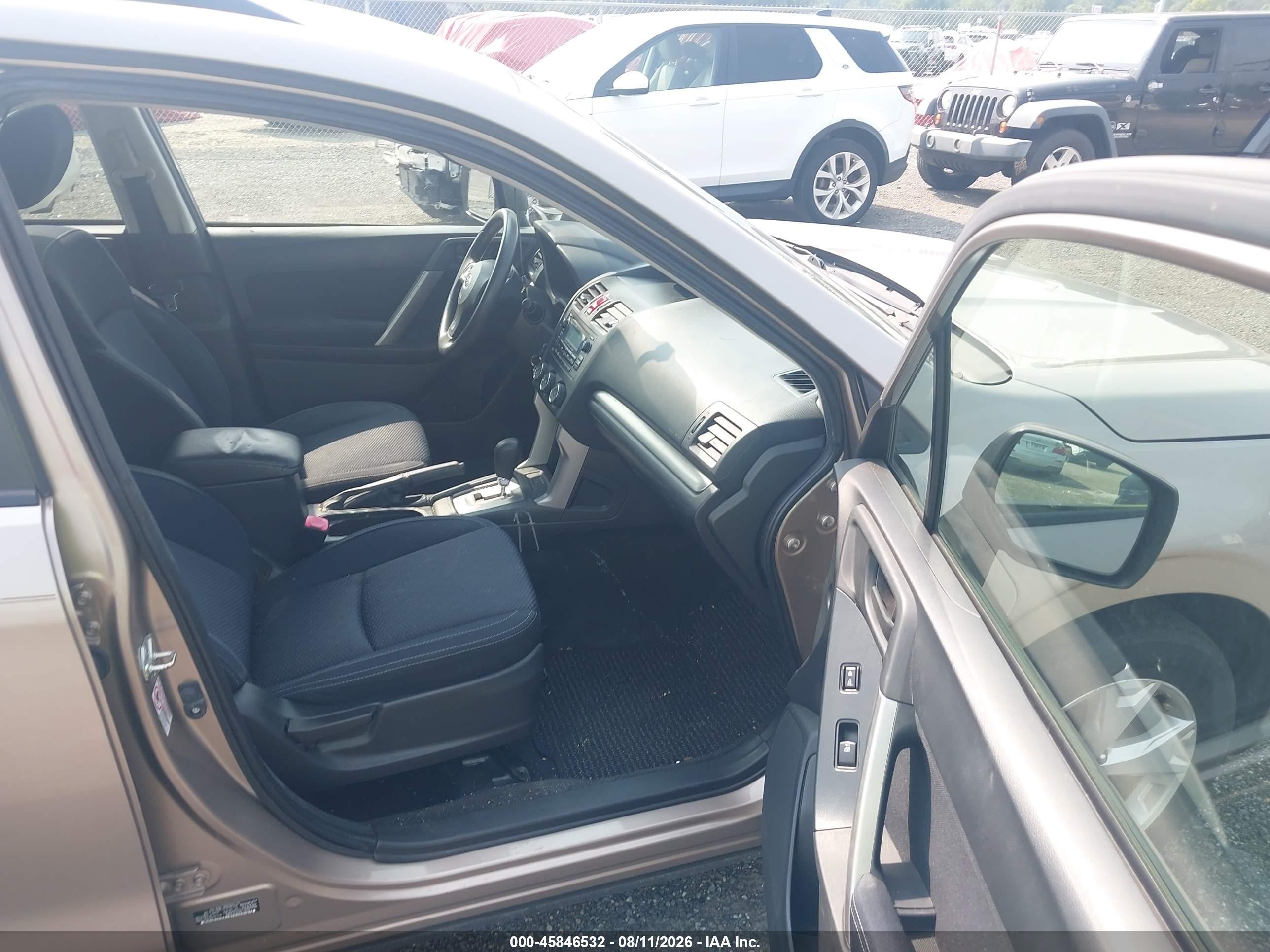 2015 Subaru Forester 2.5i Бежевый vin: JF2SJABC1FH595391