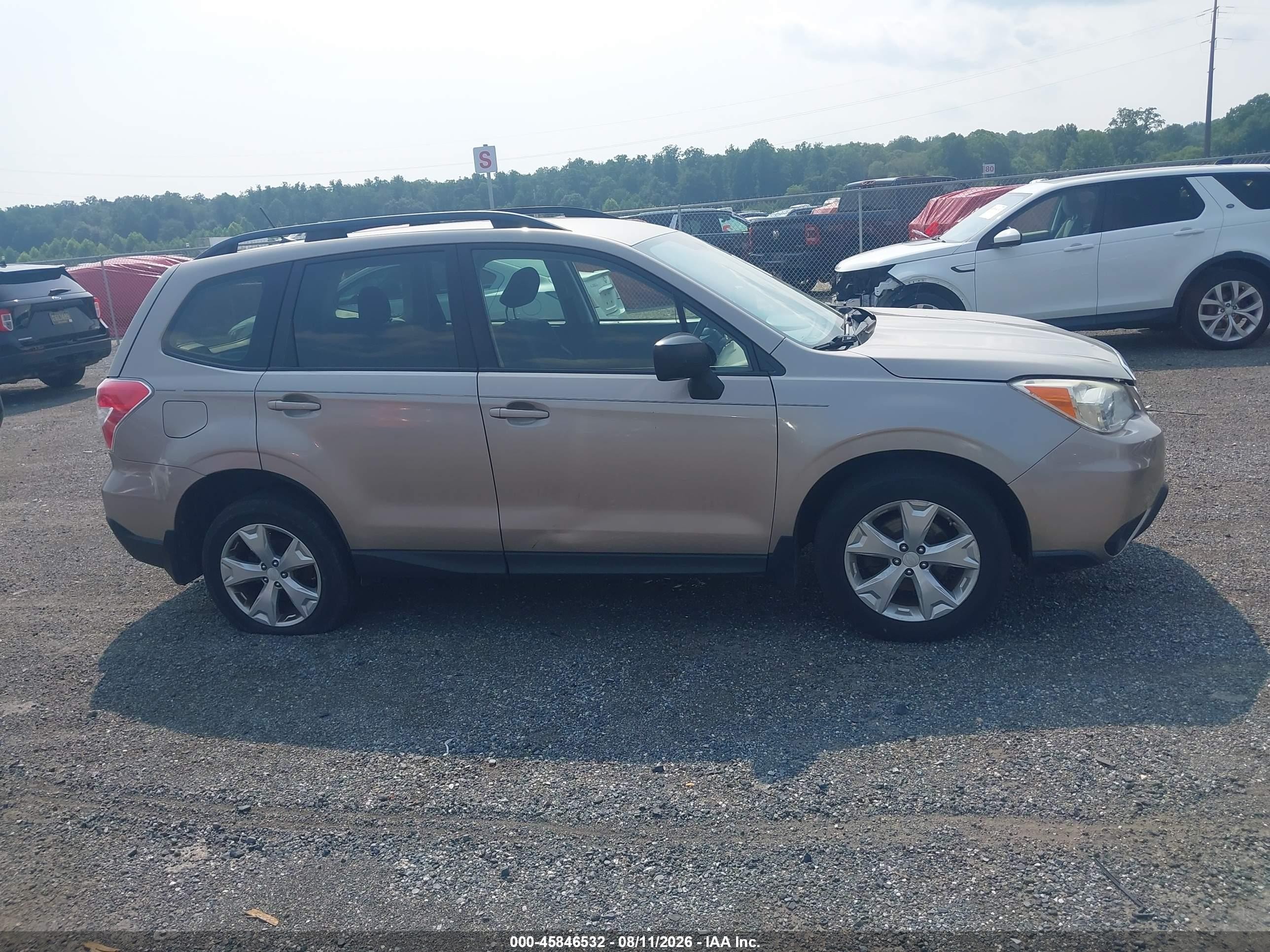 2015 Subaru Forester 2.5i Бежевый vin: JF2SJABC1FH595391