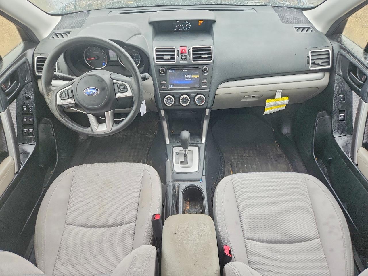 2018 Subaru Forester 2.5i Silver vin: JF2SJABC1JH544515