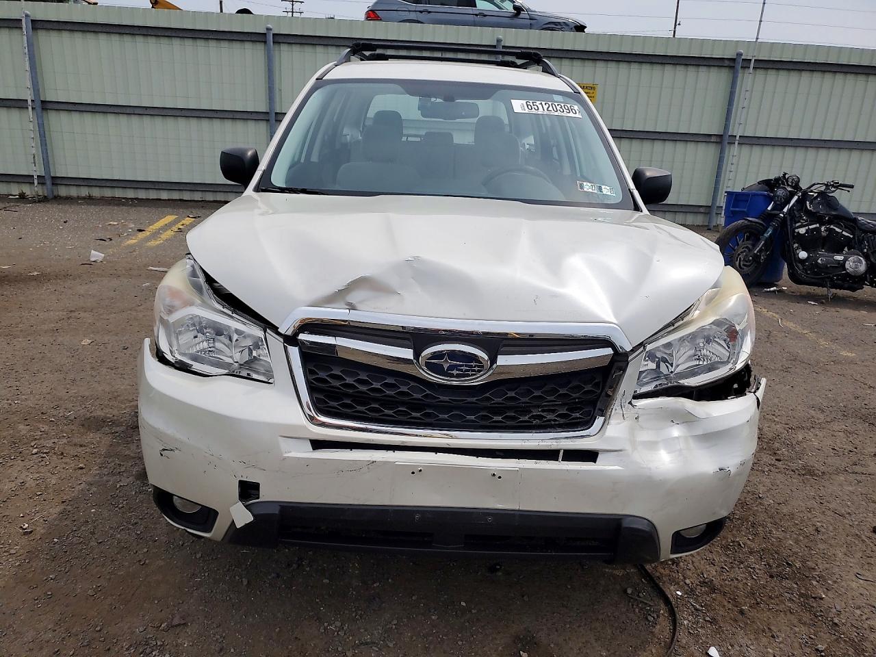 2015 Subaru Forester 2.5i White vin: JF2SJABC2FH516276