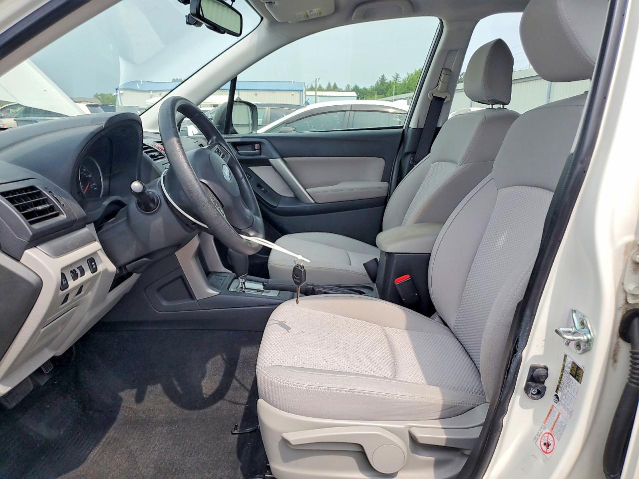2015 Subaru Forester 2.5i White vin: JF2SJABC2FH516276