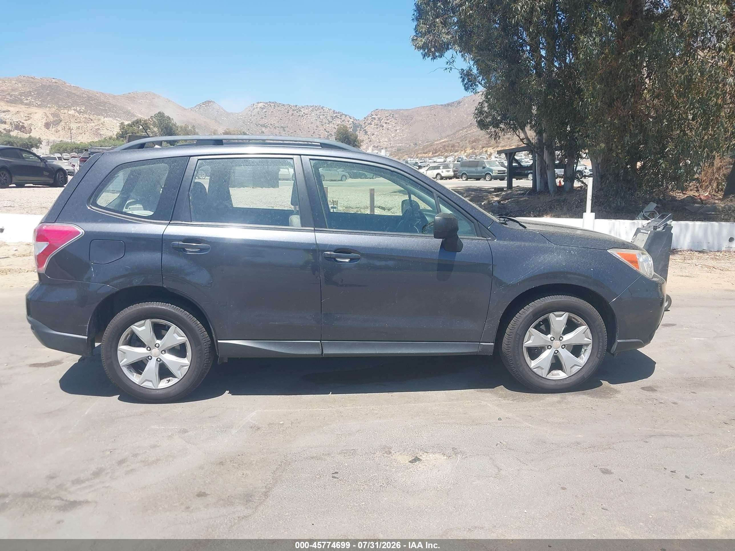 2015 Subaru Forester 2.5i Серый vin: JF2SJABC2FH565591