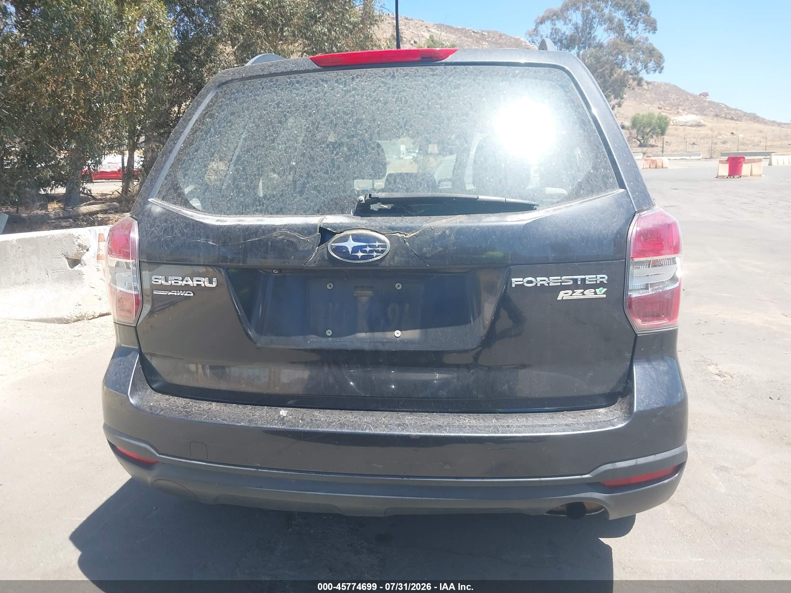 2015 Subaru Forester 2.5i Серый vin: JF2SJABC2FH565591