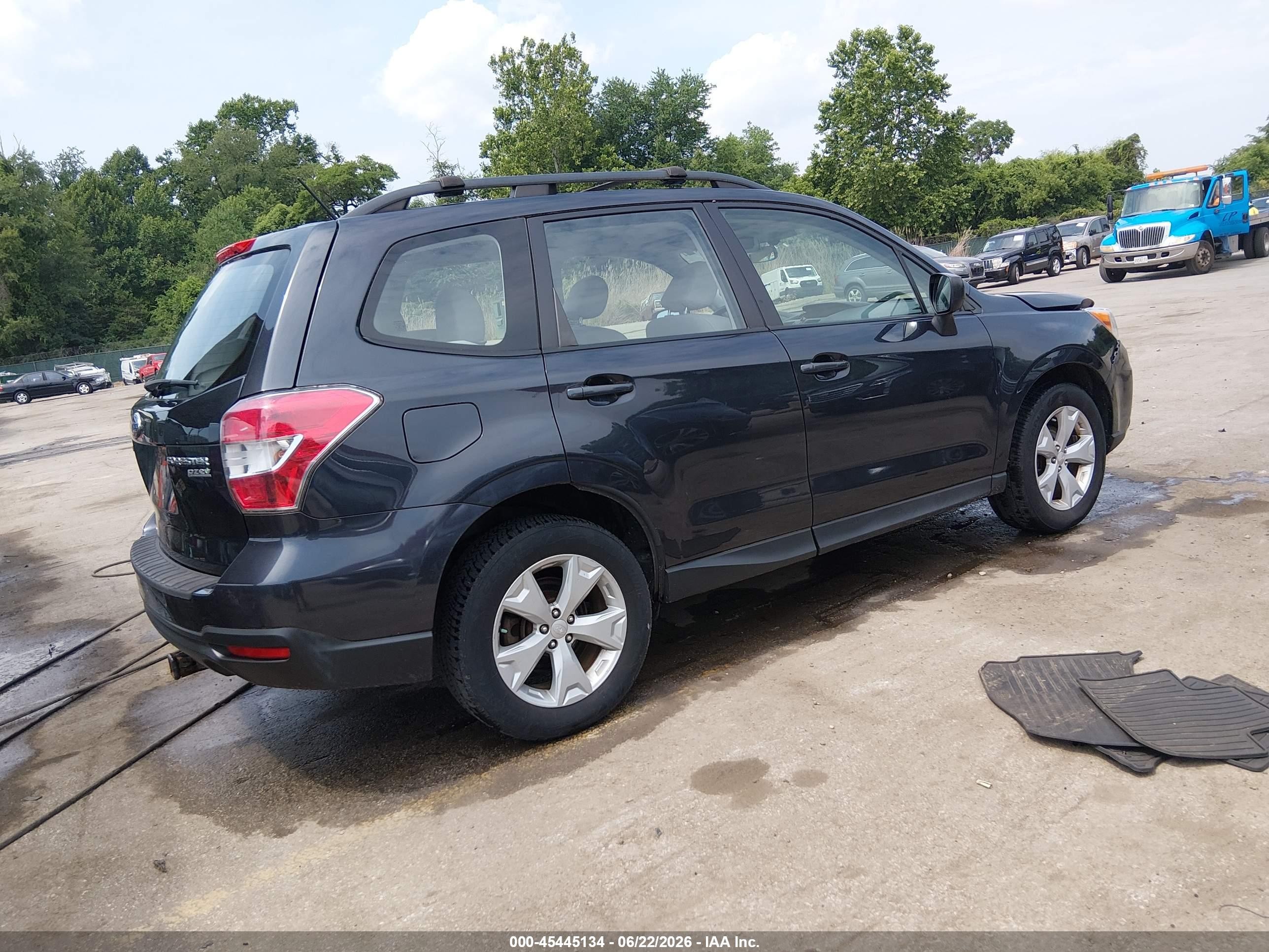 2015 Subaru Forester 2.5i Серый vin: JF2SJABC2FH826928