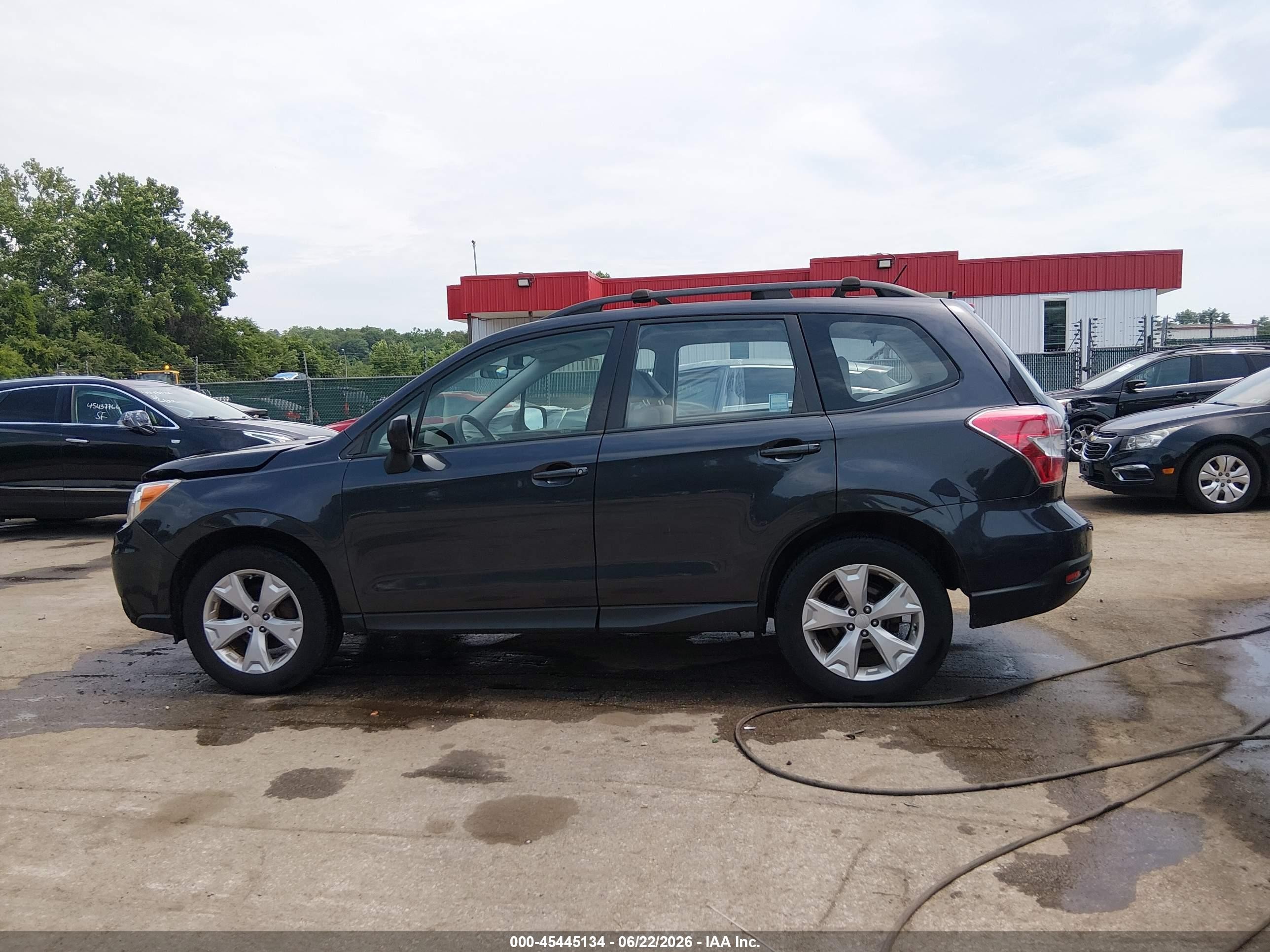 2015 Subaru Forester 2.5i Серый vin: JF2SJABC2FH826928