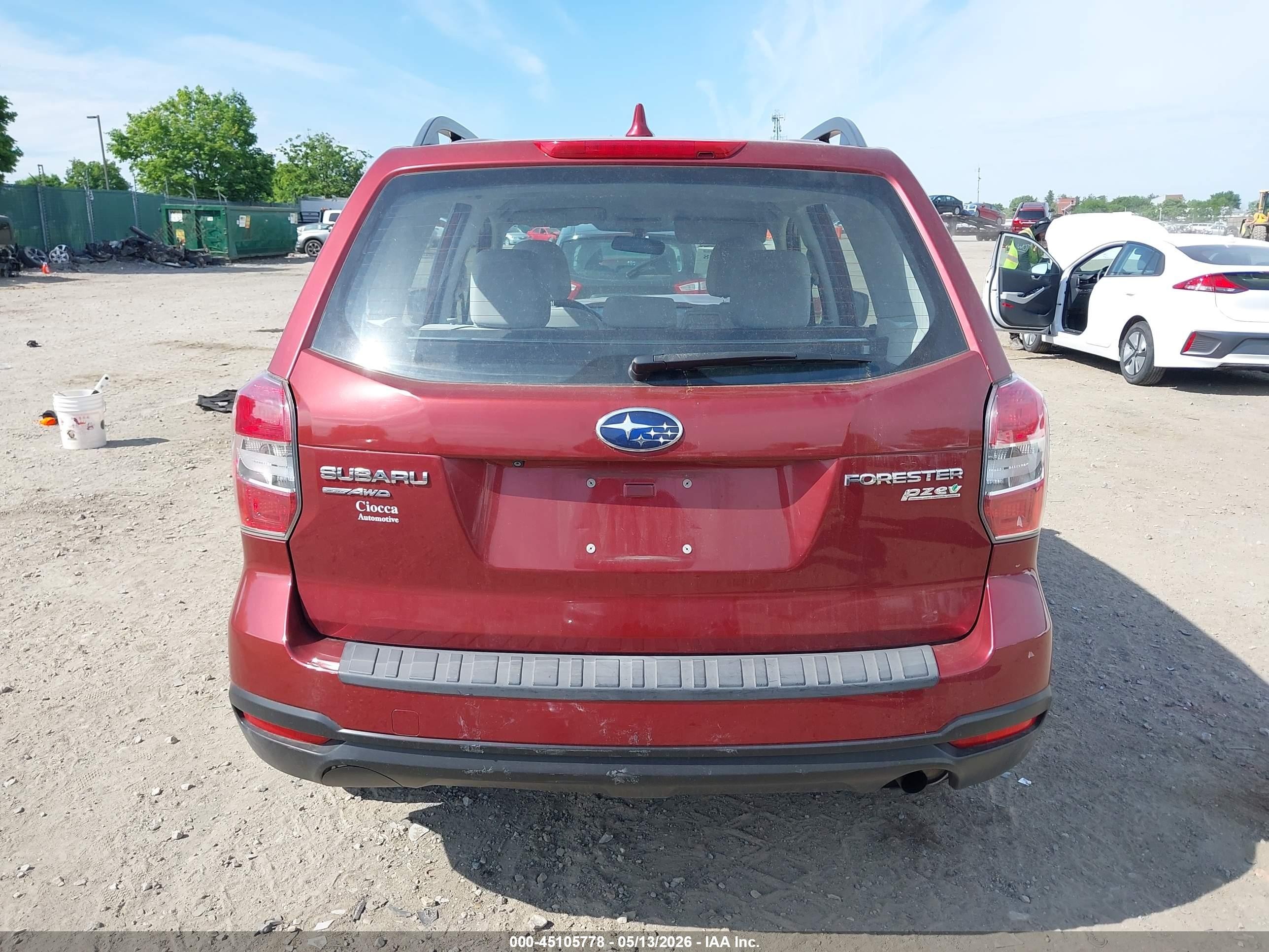 2016 Subaru Forester 2.5i Burgundy vin: JF2SJABC2GH567858