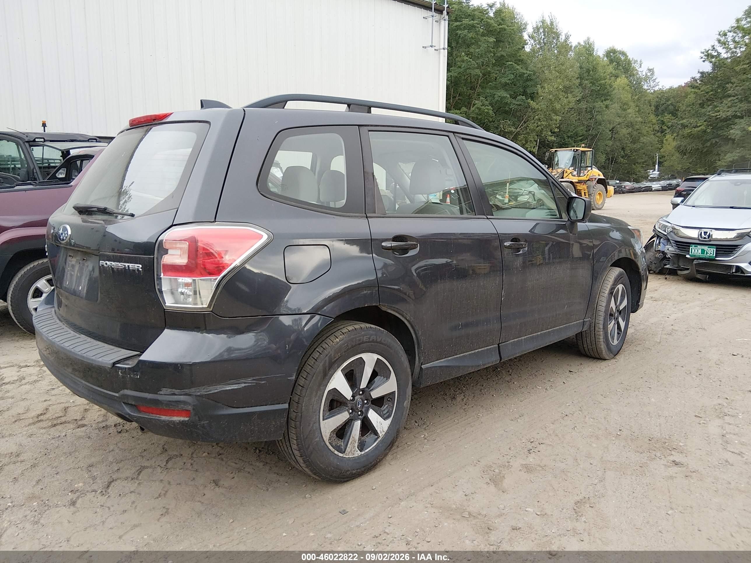 2018 Subaru Forester 2.5i Navy vin: JF2SJABC2JH456492