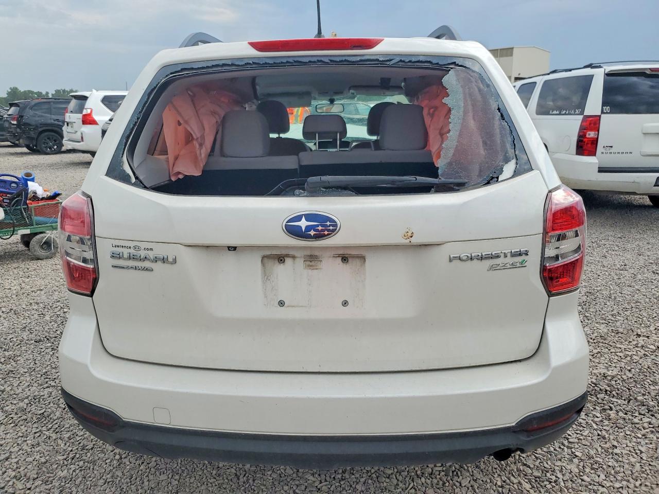 2015 Subaru Forester 2.5i Белый vin: JF2SJABC3FH470831