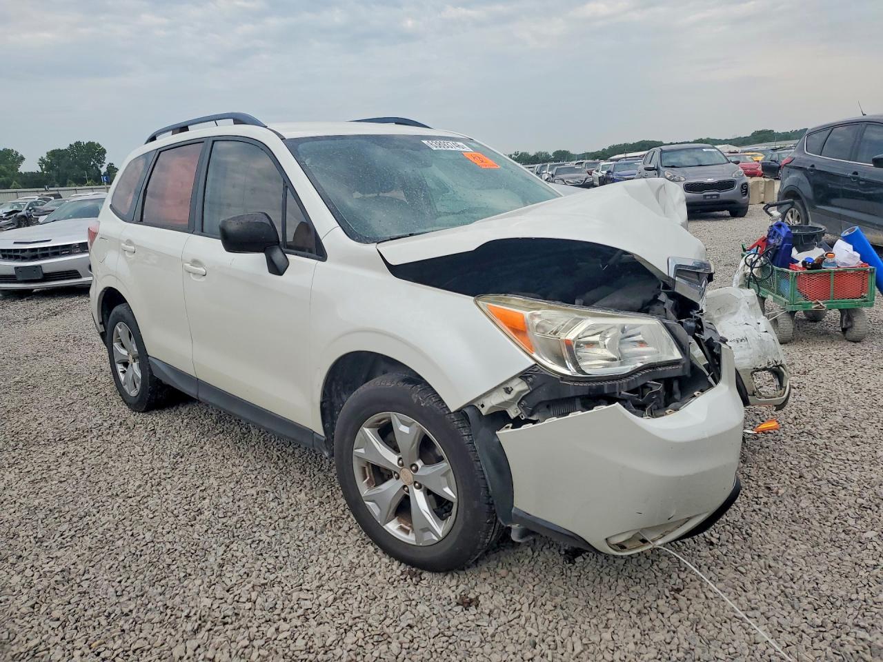 2015 Subaru Forester 2.5i Белый vin: JF2SJABC3FH470831