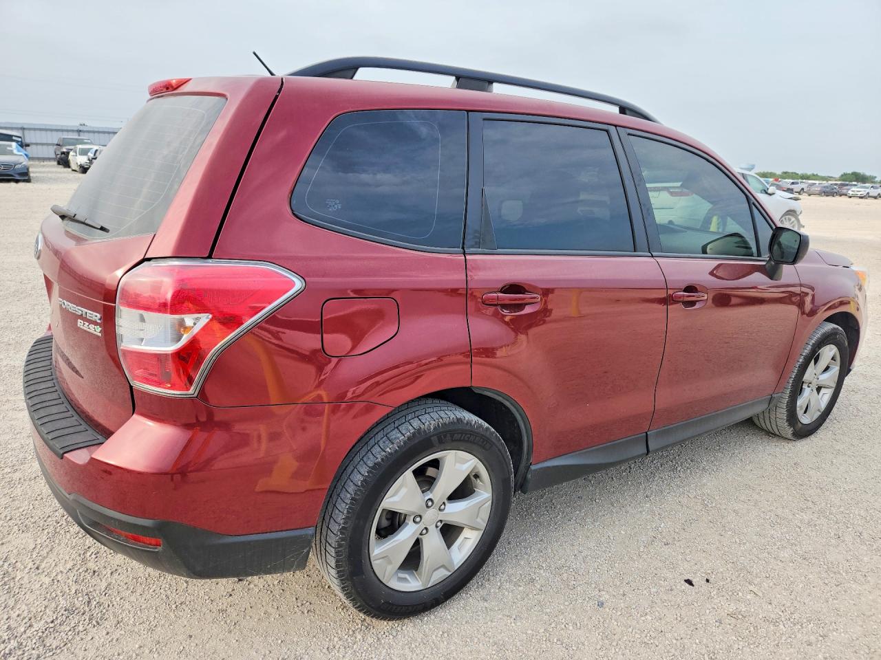 2015 Subaru Forester 2.5i Red vin: JF2SJABC3FH570511