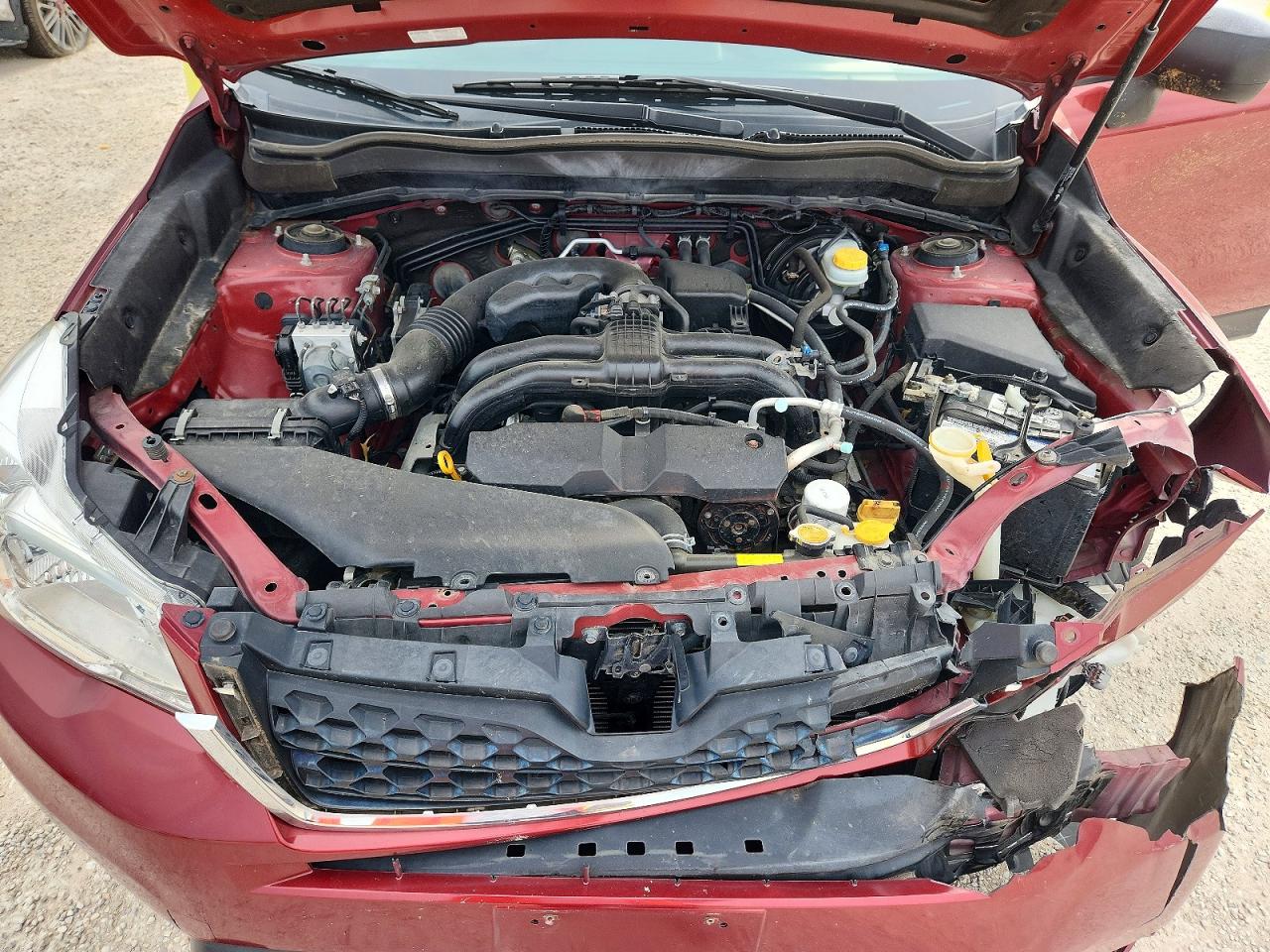 2015 Subaru Forester 2.5i Red vin: JF2SJABC3FH570511