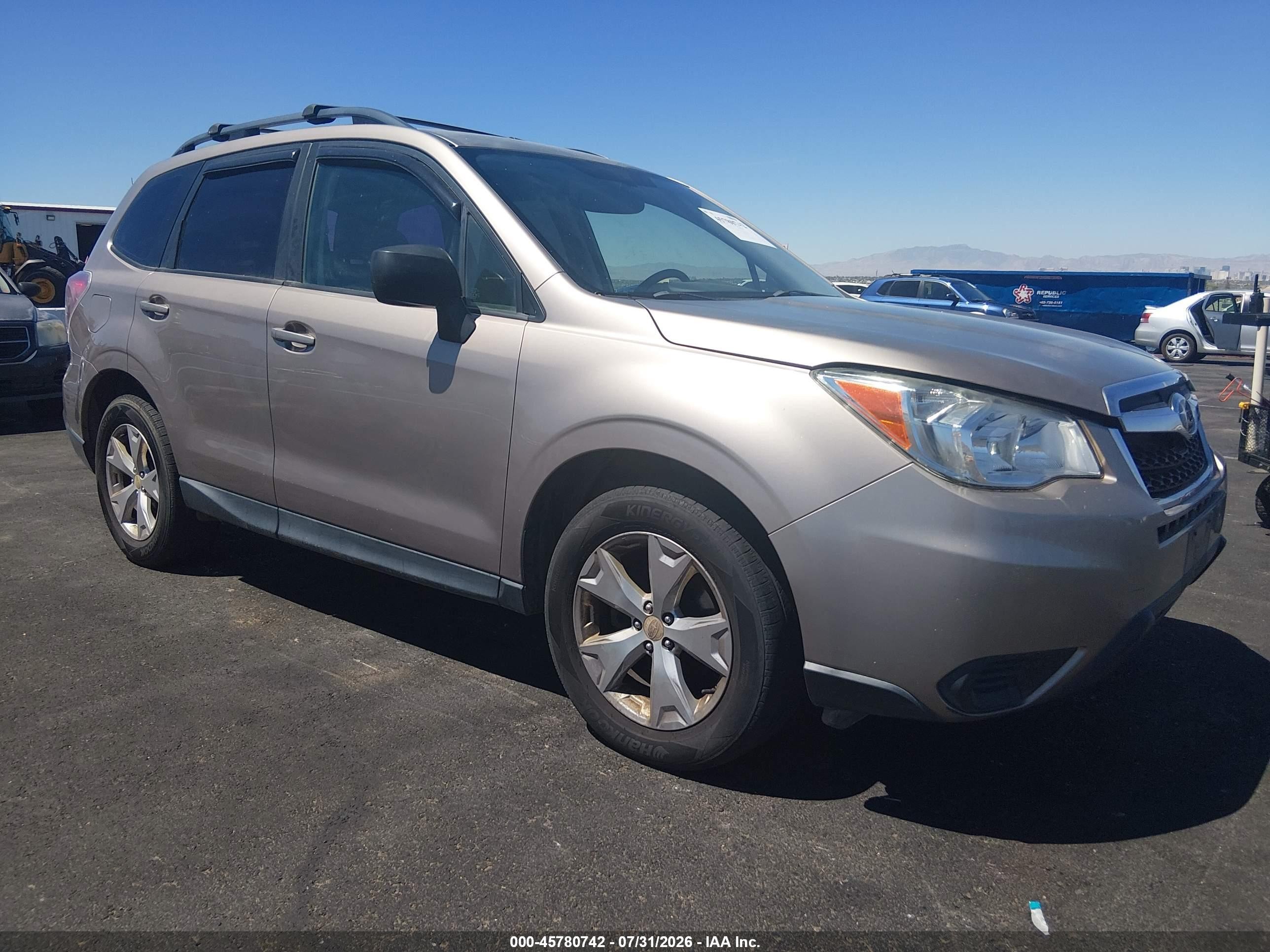2015 Subaru Forester 2.5i Желто-коричневый vin: JF2SJABC3FH575305