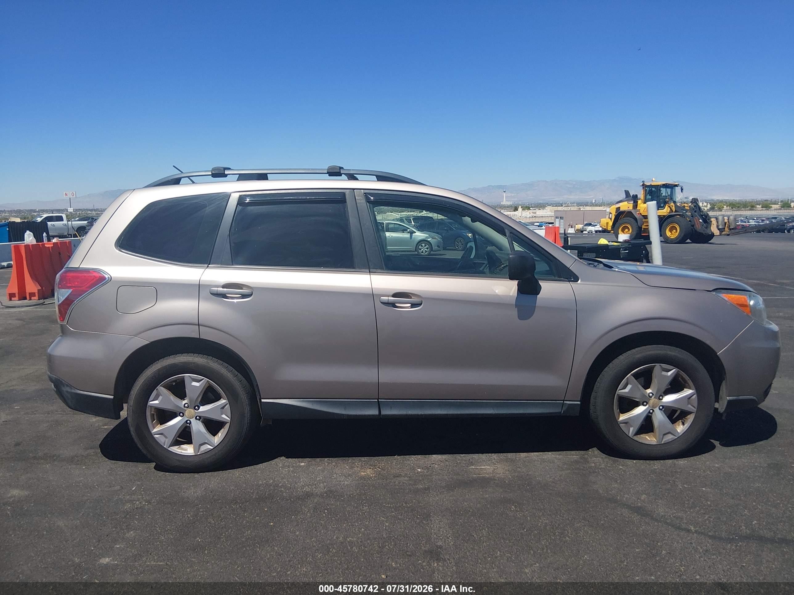 2015 Subaru Forester 2.5i Tan vin: JF2SJABC3FH575305