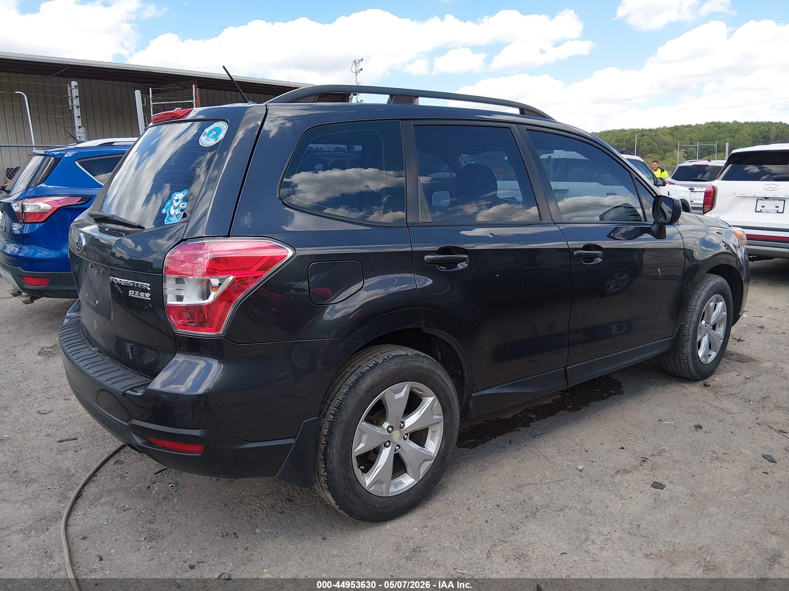 2015 Subaru Forester 2.5i Серый vin: JF2SJABC3FH802136