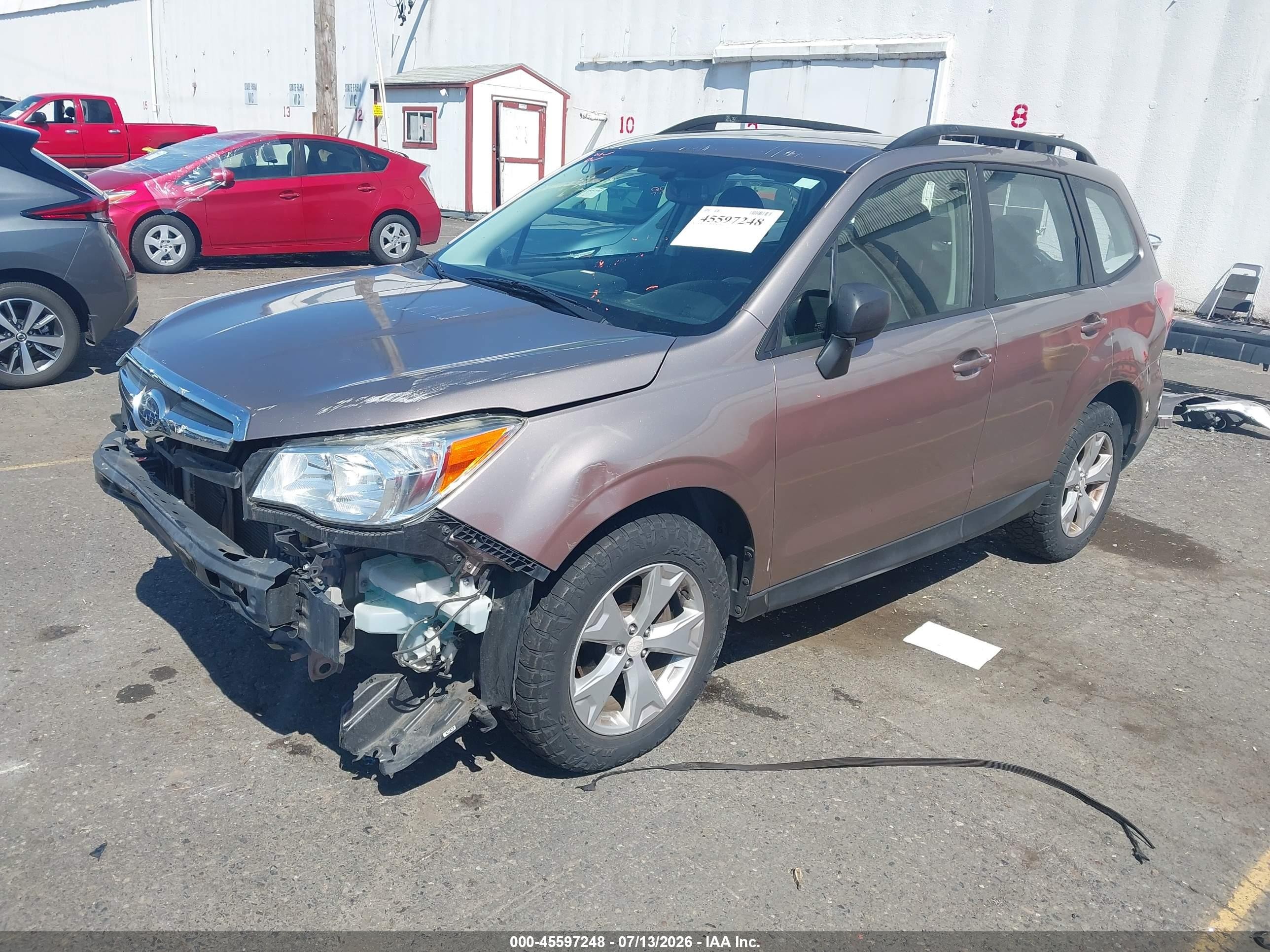 2015 Subaru Forester 2.5i Champagne vin: JF2SJABC3FH832074