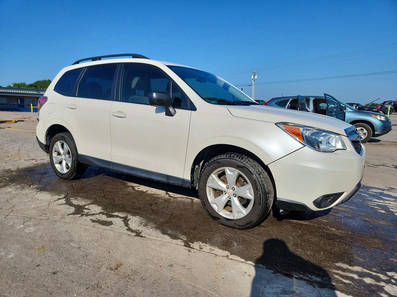 2016 Subaru Forester 2.5i White vin: JF2SJABC3GH523139