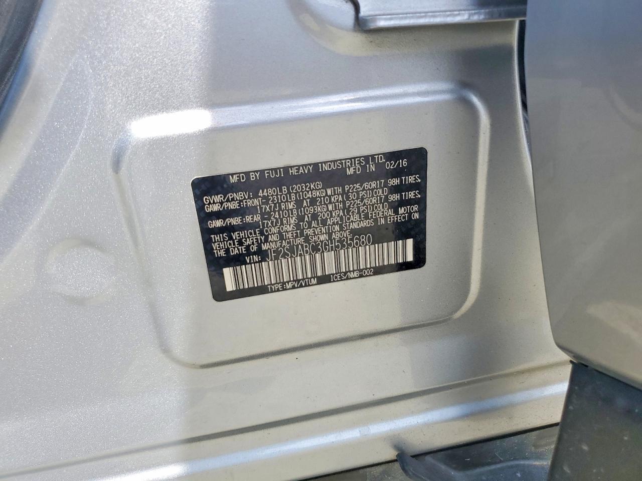 2016 Subaru Forester 2.5i Silver vin: JF2SJABC3GH535680