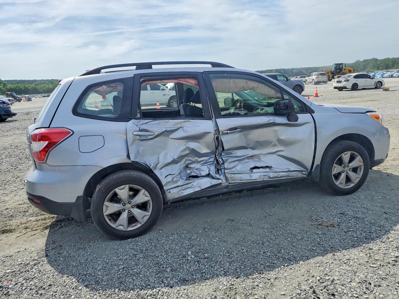 2016 Subaru Forester 2.5i Silver vin: JF2SJABC3GH535680