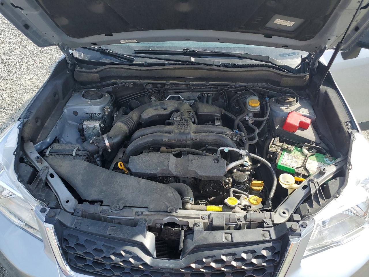 2016 Subaru Forester 2.5i Silver vin: JF2SJABC3GH535680