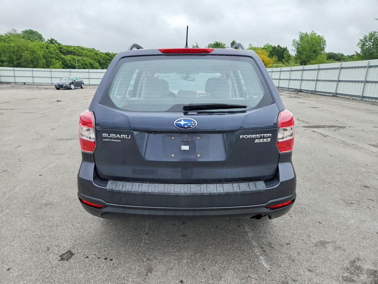 2015 Subaru Forester 2.5i Gray vin: JF2SJABC4FH432301