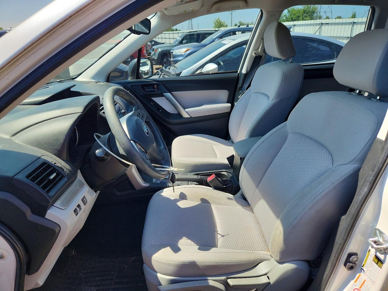 2015 Subaru Forester 2.5i Белый vin: JF2SJABC4FH443007
