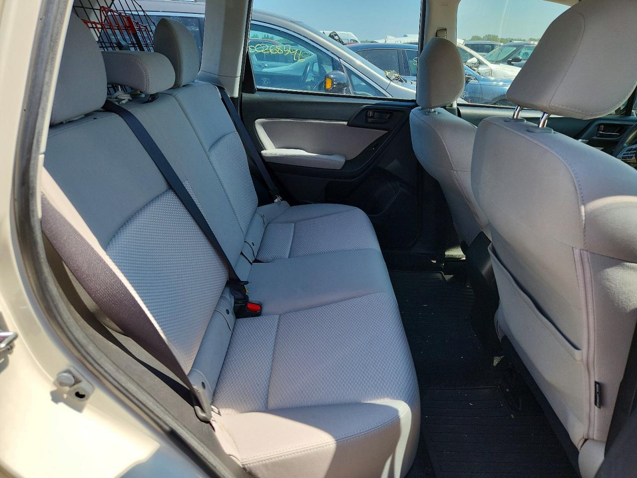 2015 Subaru Forester 2.5i Белый vin: JF2SJABC4FH443007