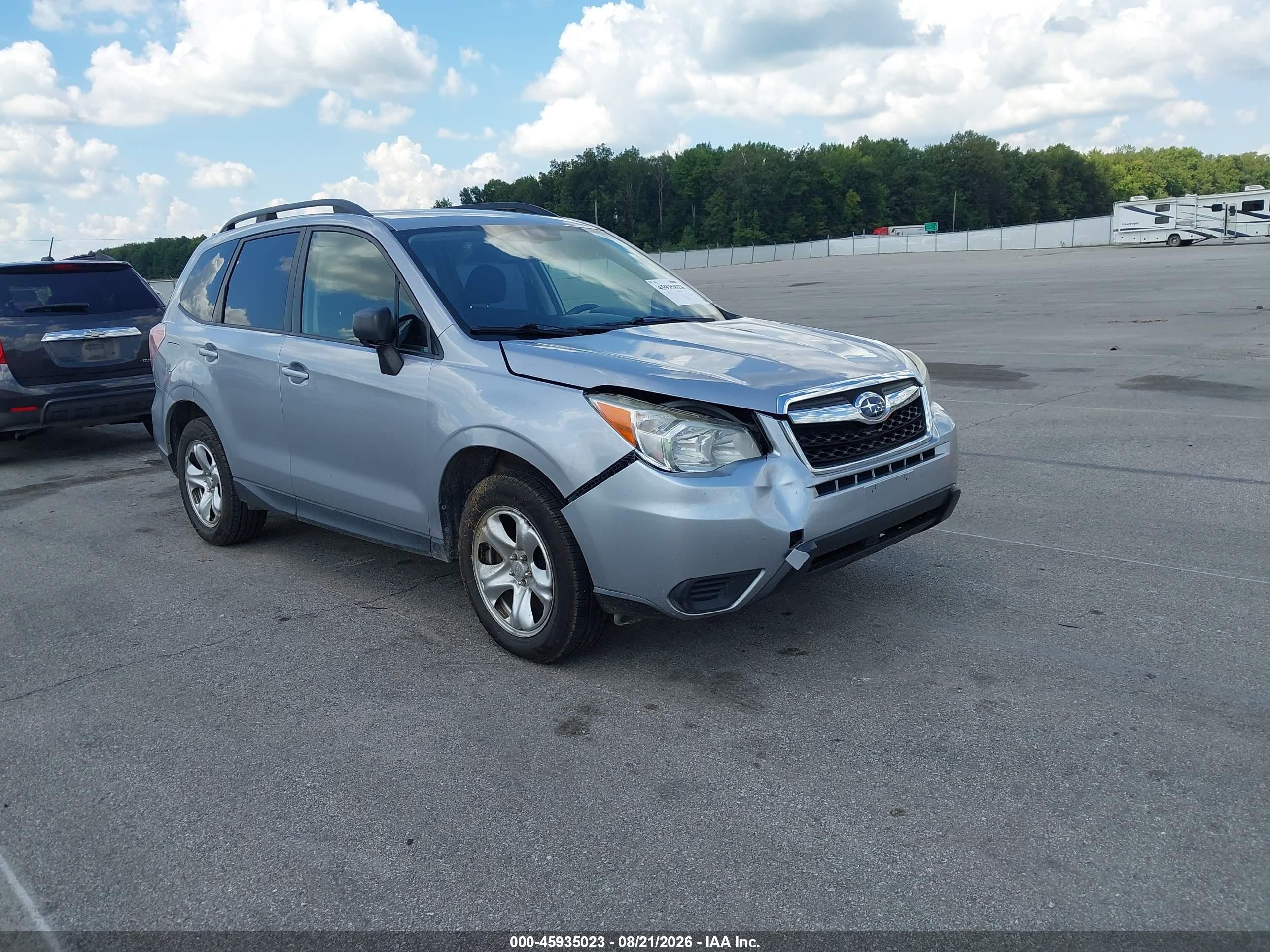2015 Subaru Forester 2.5i Серебряный vin: JF2SJABC4FH456422