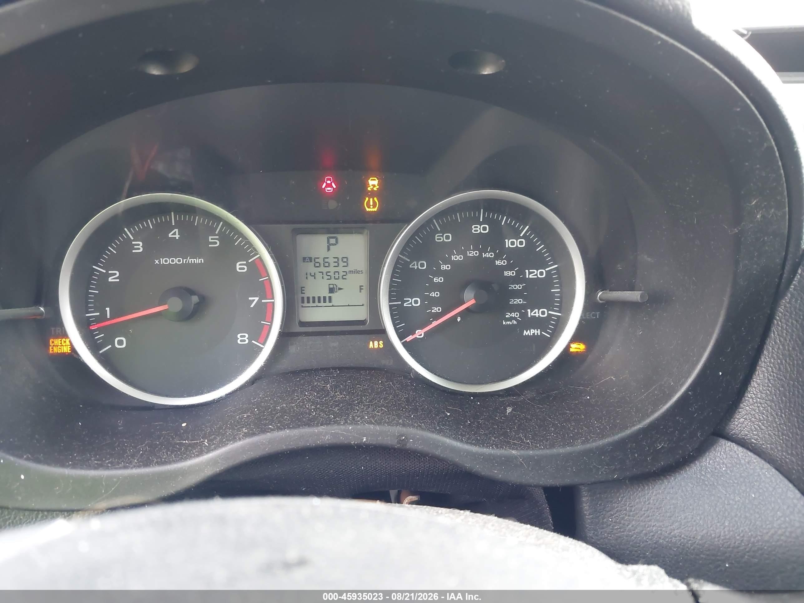 2015 Subaru Forester 2.5i Серебряный vin: JF2SJABC4FH456422