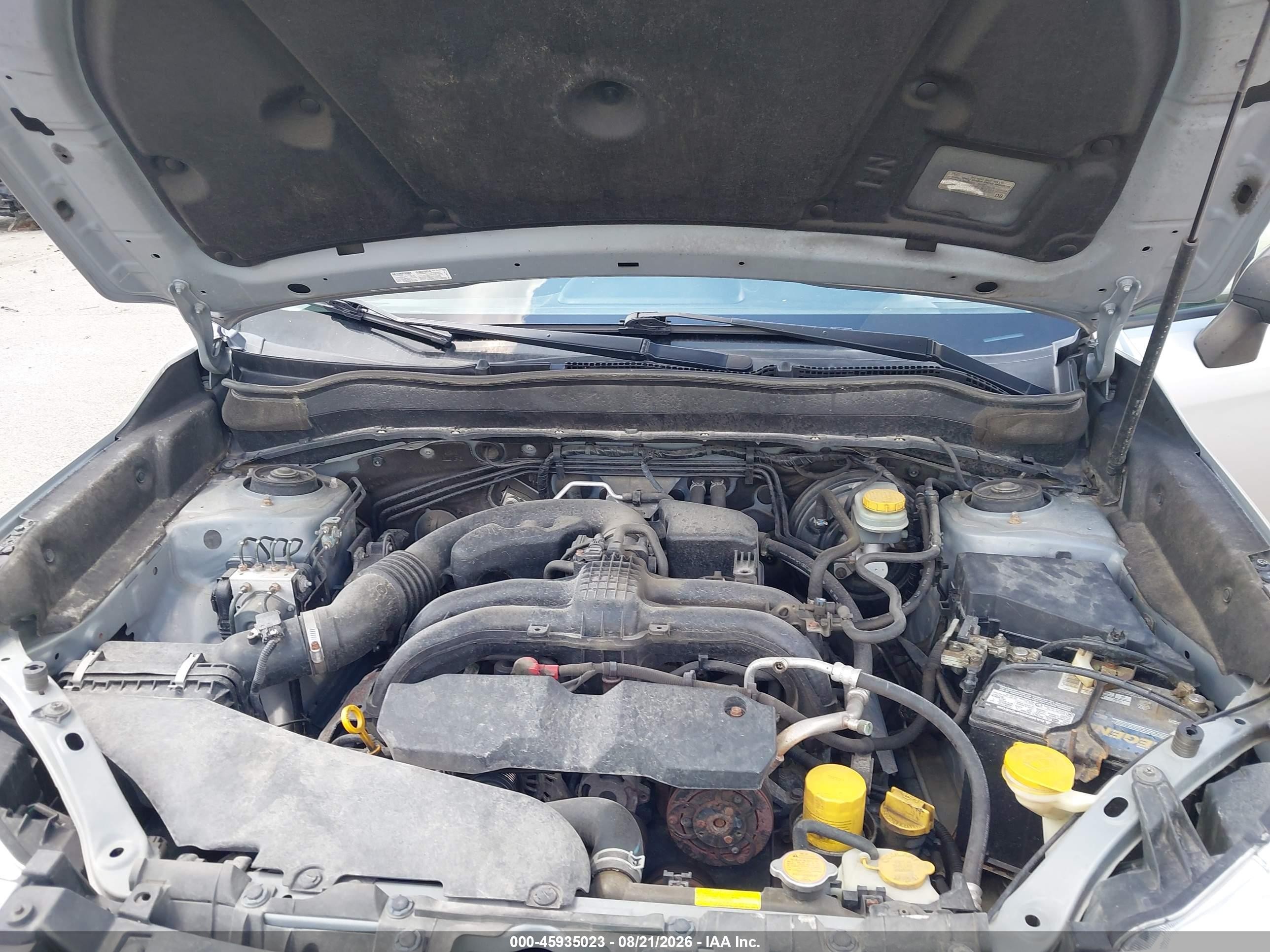 2015 Subaru Forester 2.5i Серебряный vin: JF2SJABC4FH456422