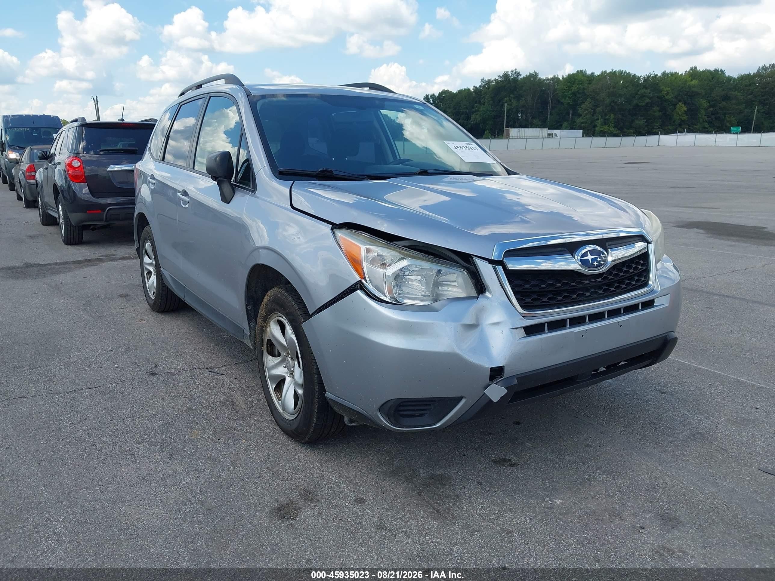 2015 Subaru Forester 2.5i Серебряный vin: JF2SJABC4FH456422