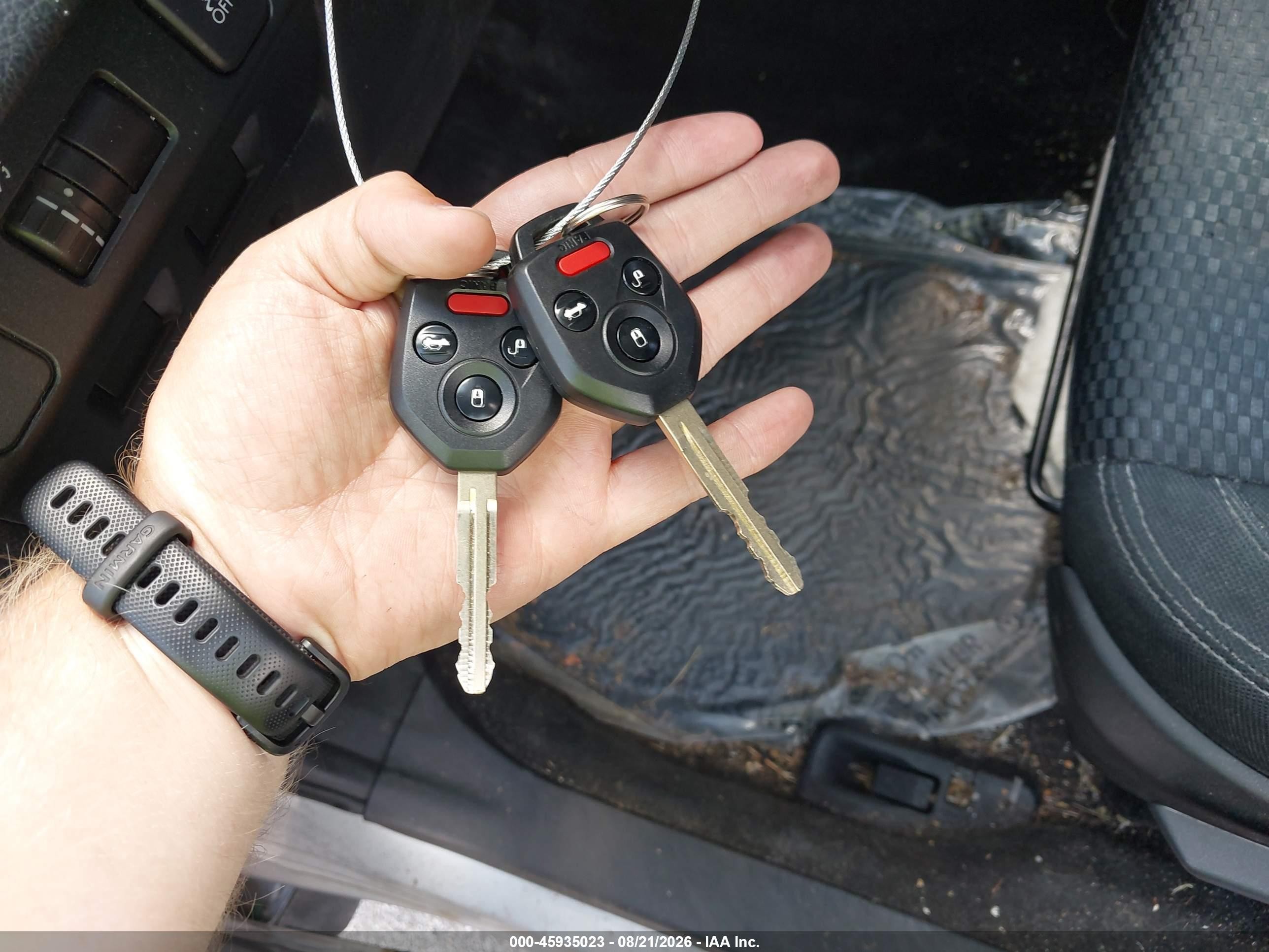 2015 Subaru Forester 2.5i Серебряный vin: JF2SJABC4FH456422