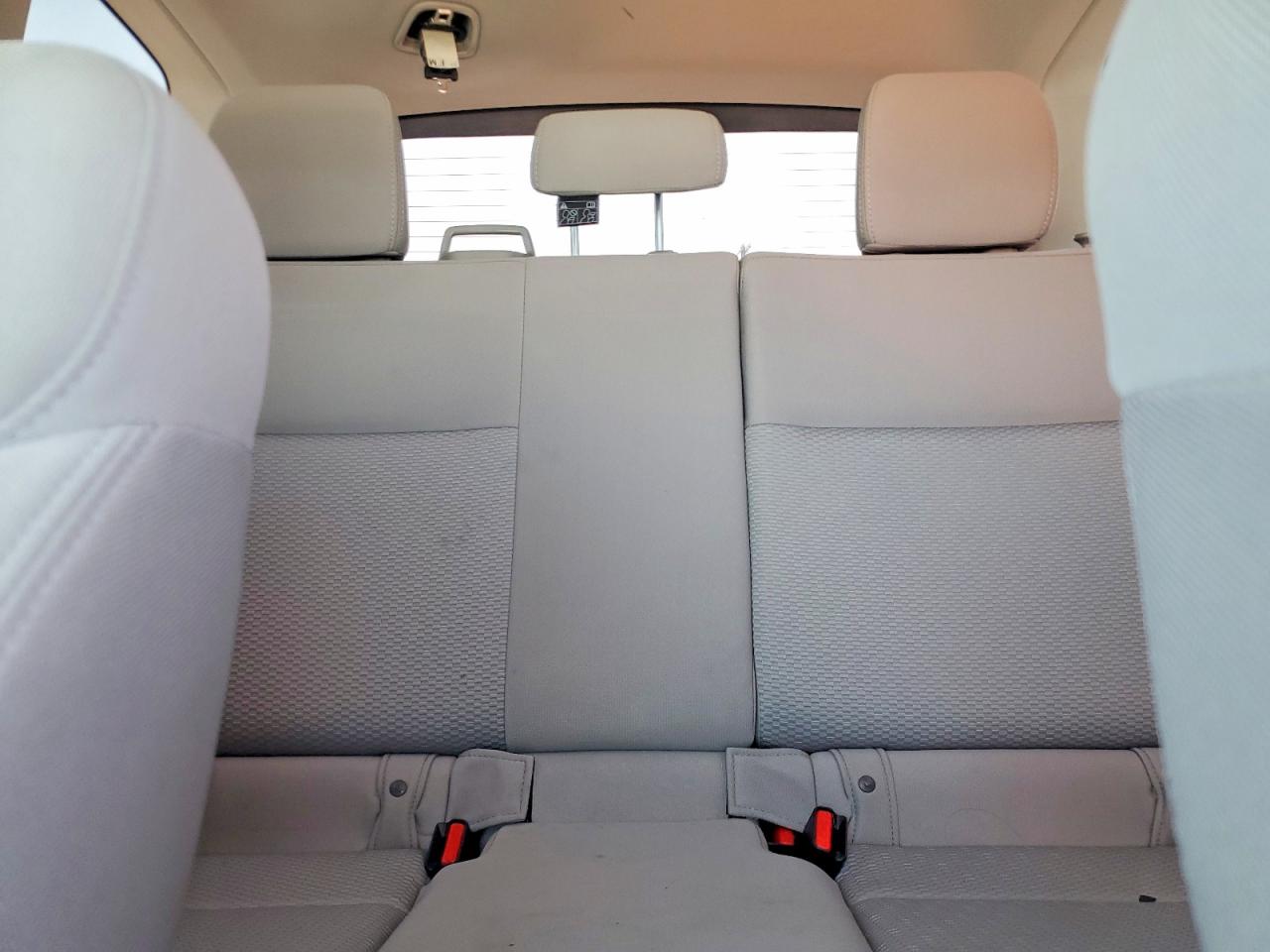 2016 Subaru Forester 2.5i White vin: JF2SJABC4GH507354